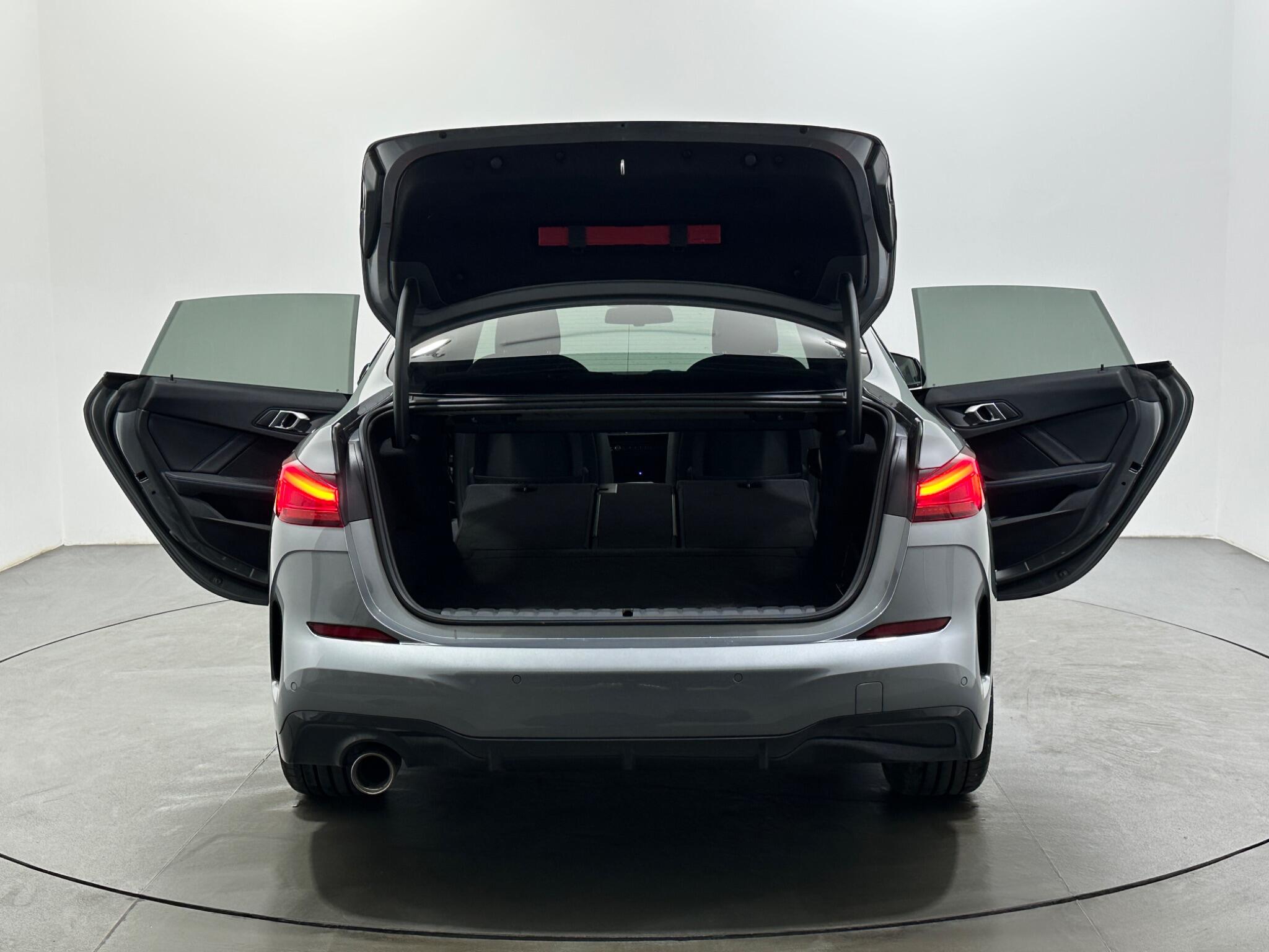 BMW 2 Series view 43