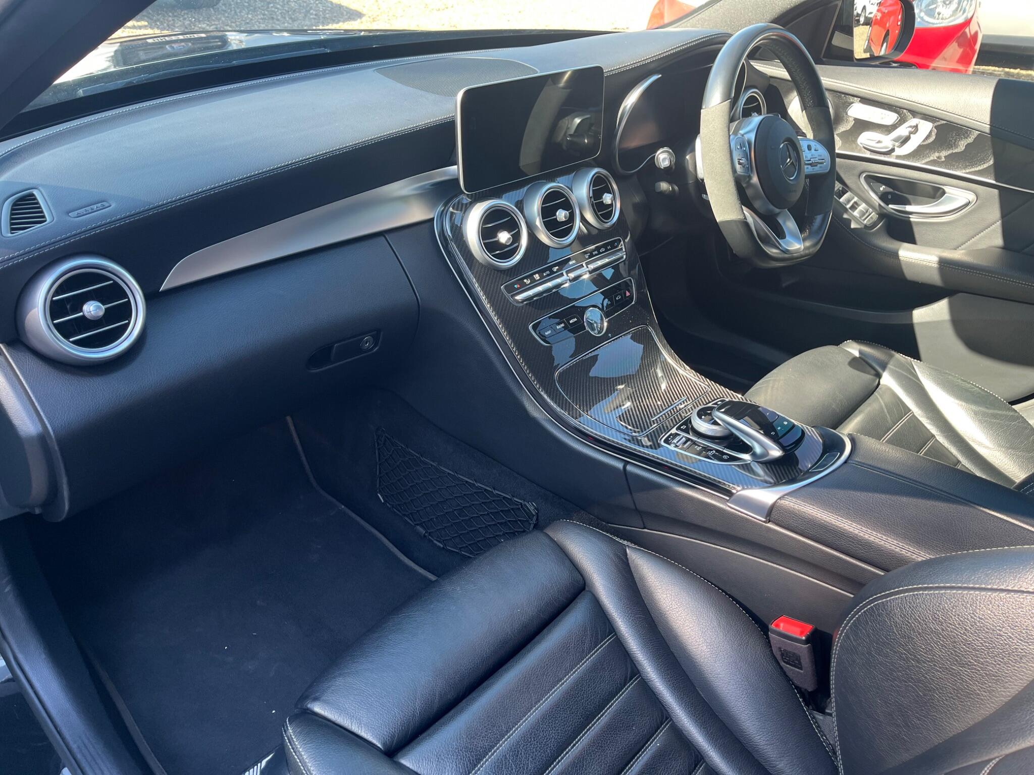 Mercedes-Benz C Class view 11