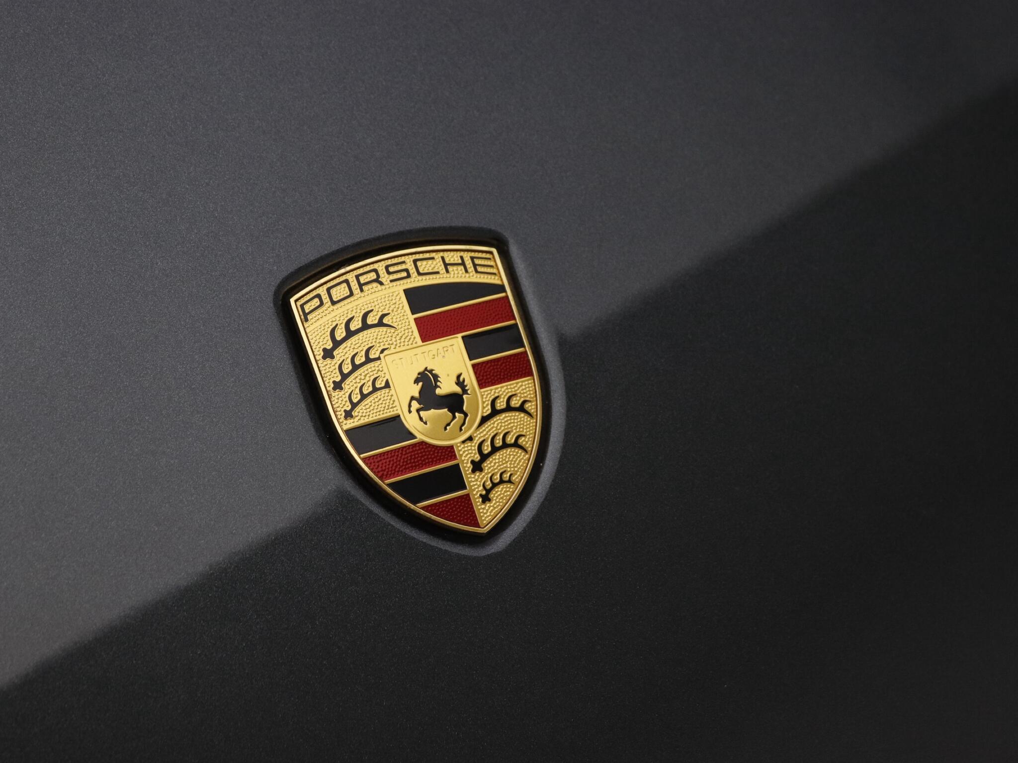 Porsche Taycan view 22