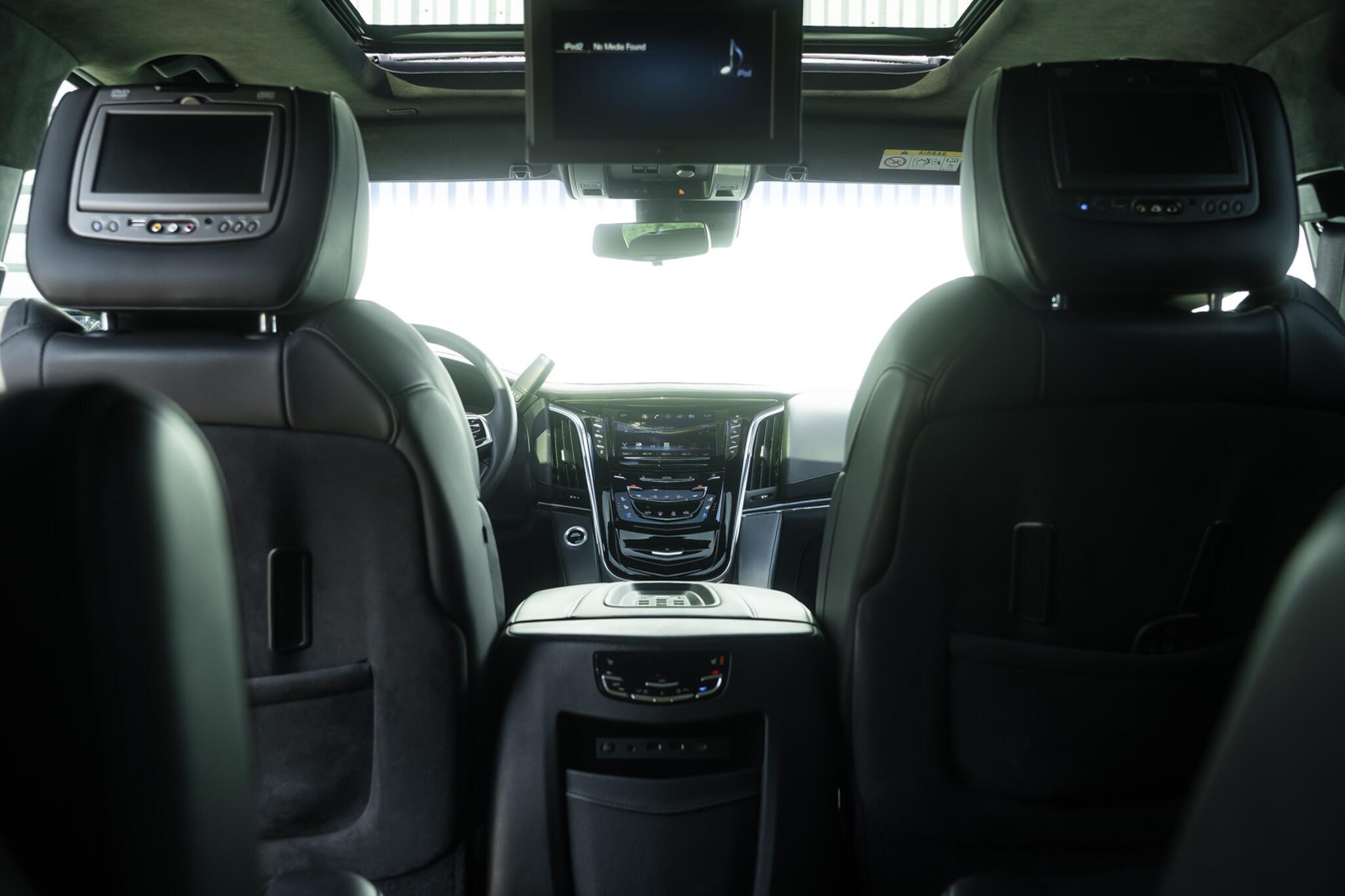 Cadillac Escalade view 37