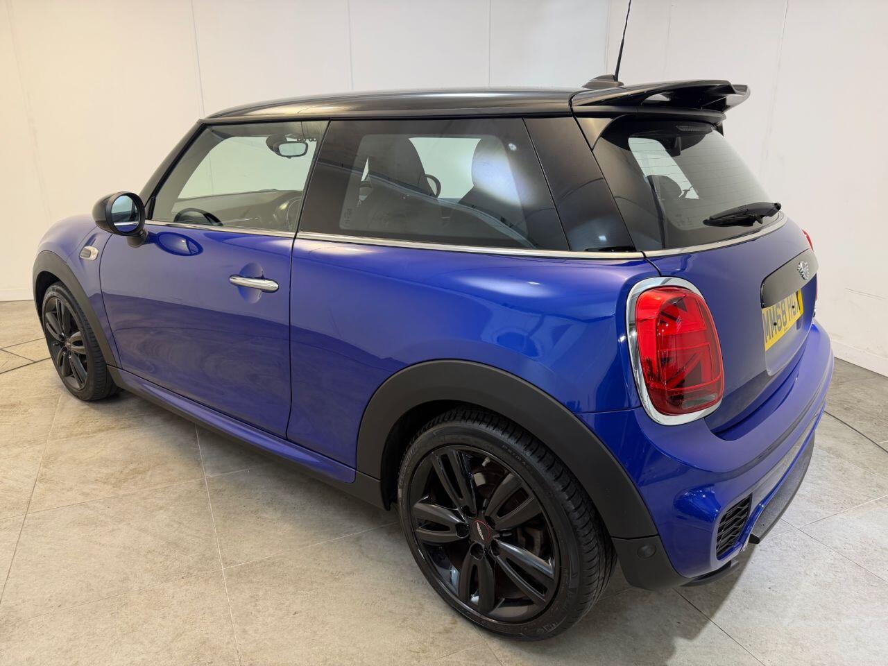 Mini Cooper view 11