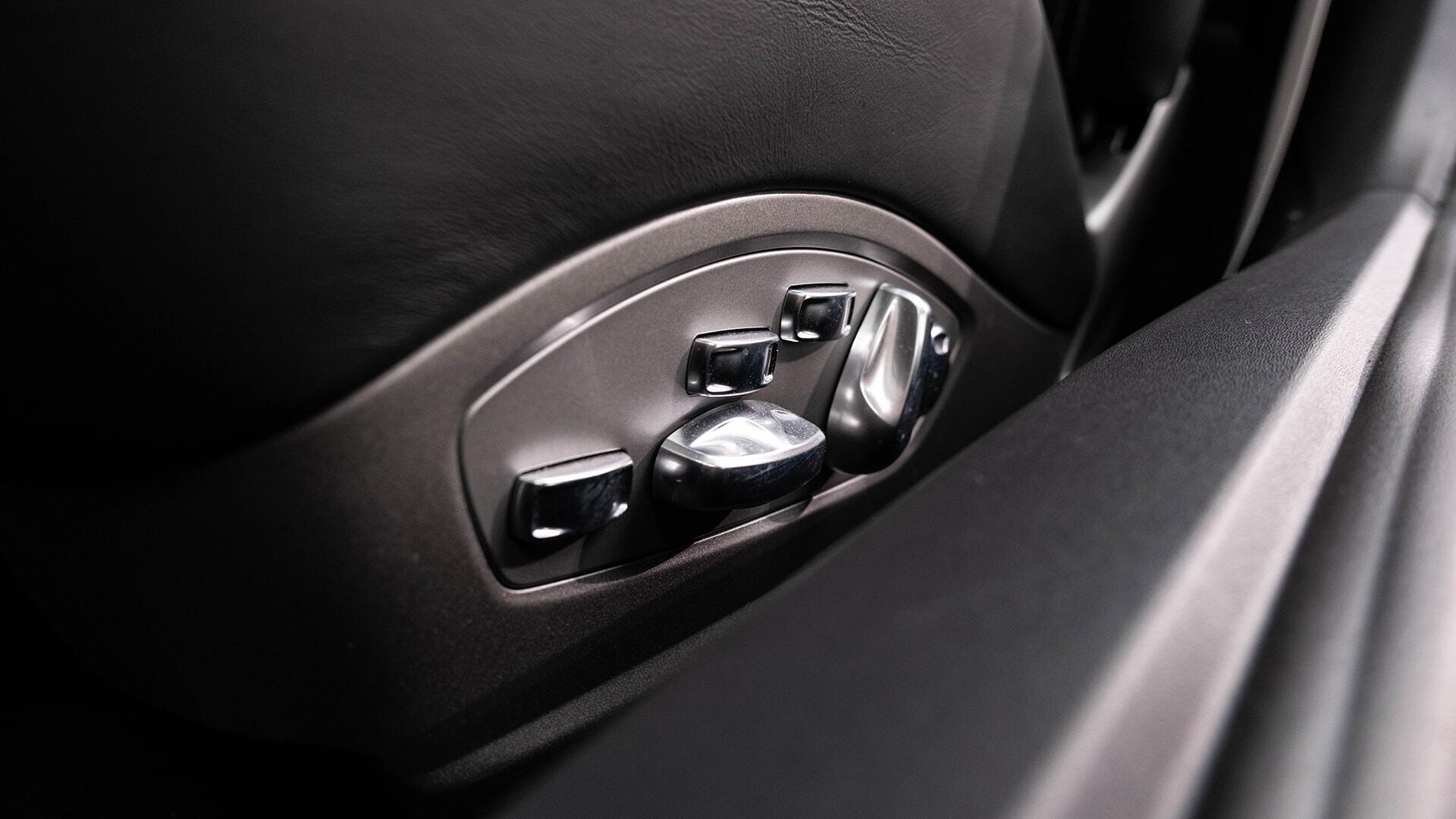 Porsche Cayman view 47