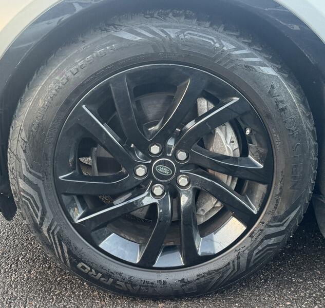 Land Rover Discovery 3 view 26
