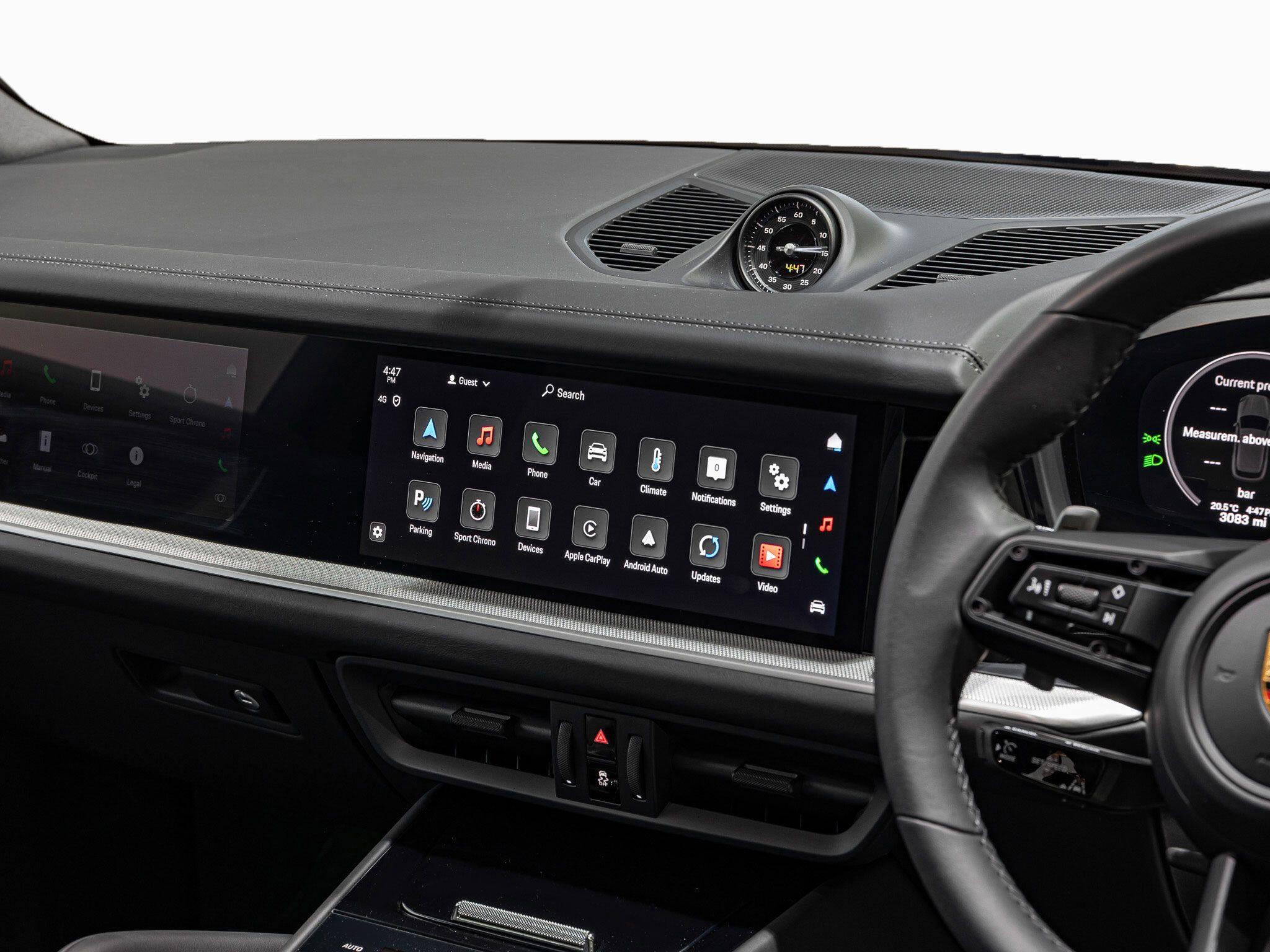 Porsche Cayenne view 20