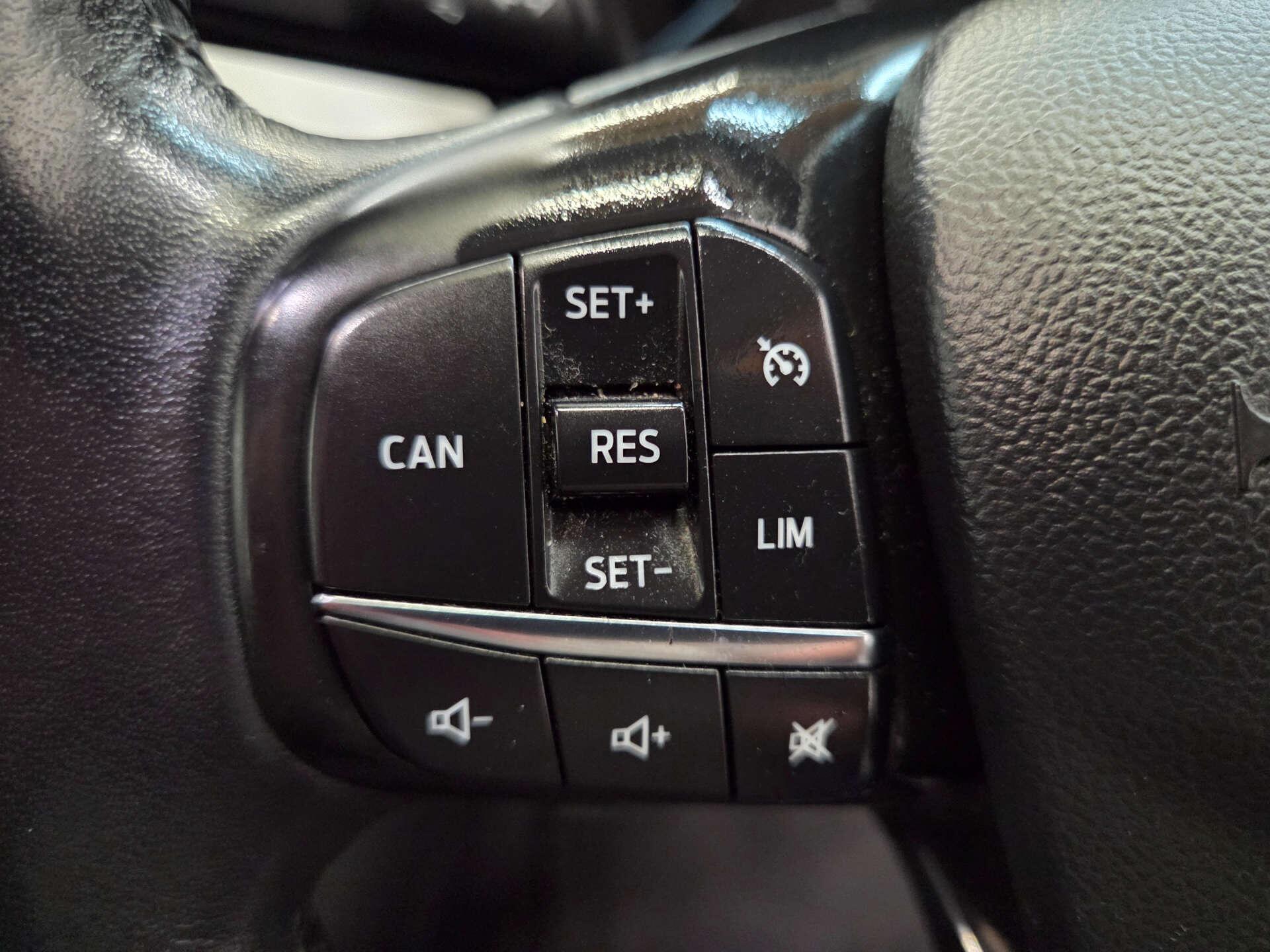 Ford Focus view 22