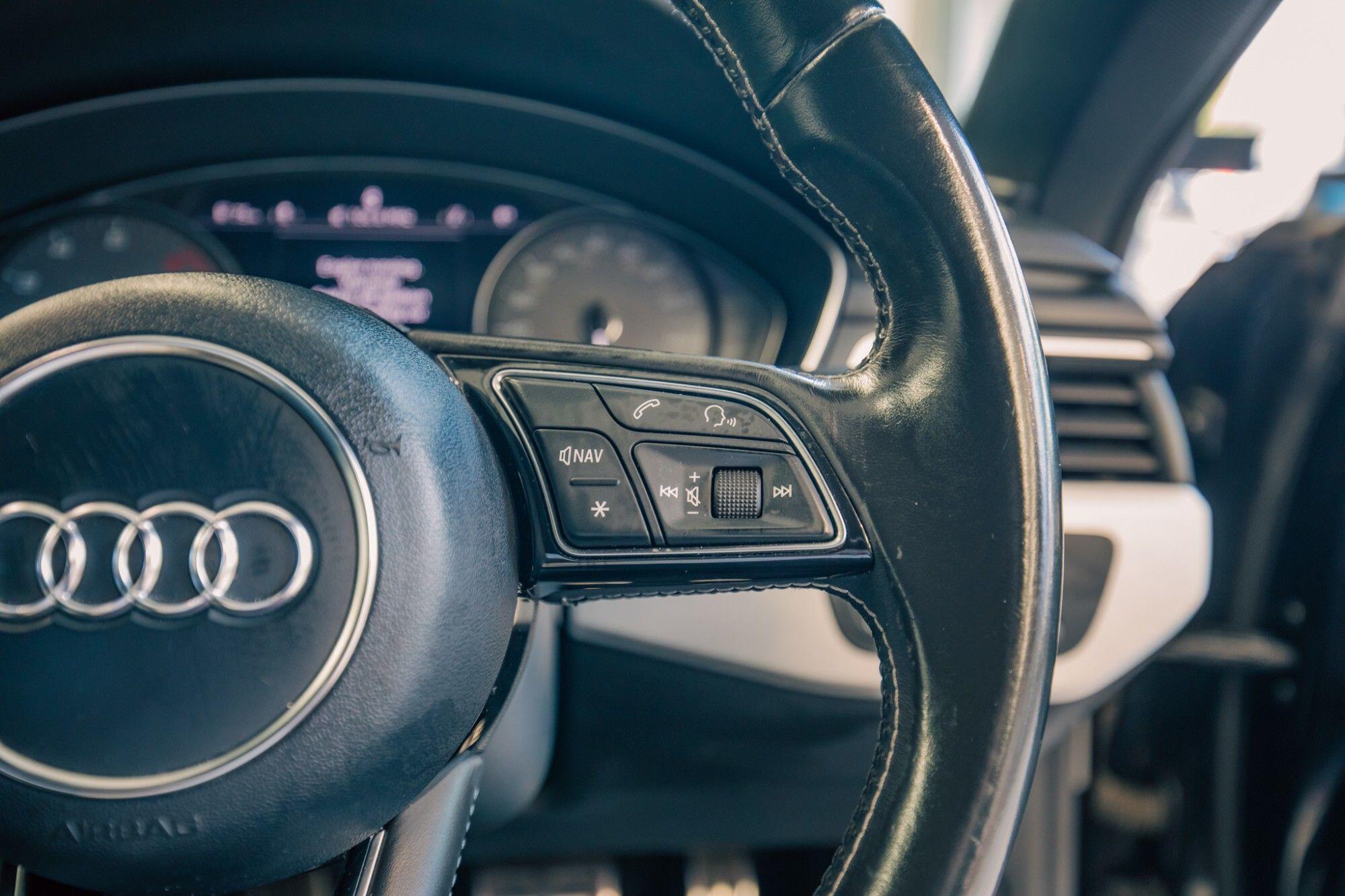 Audi S5 view 14
