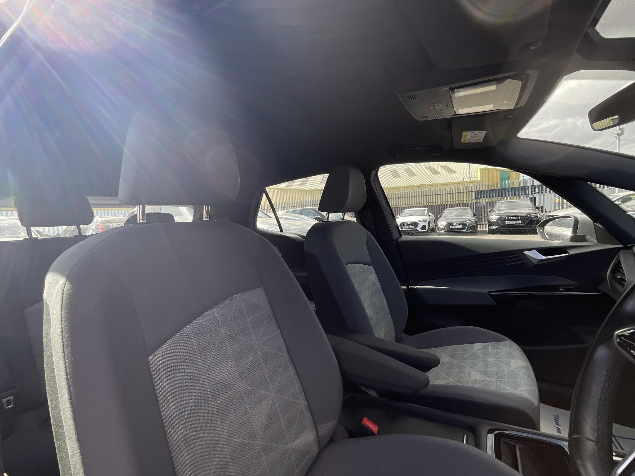 Volkswagen ID.3 view 8