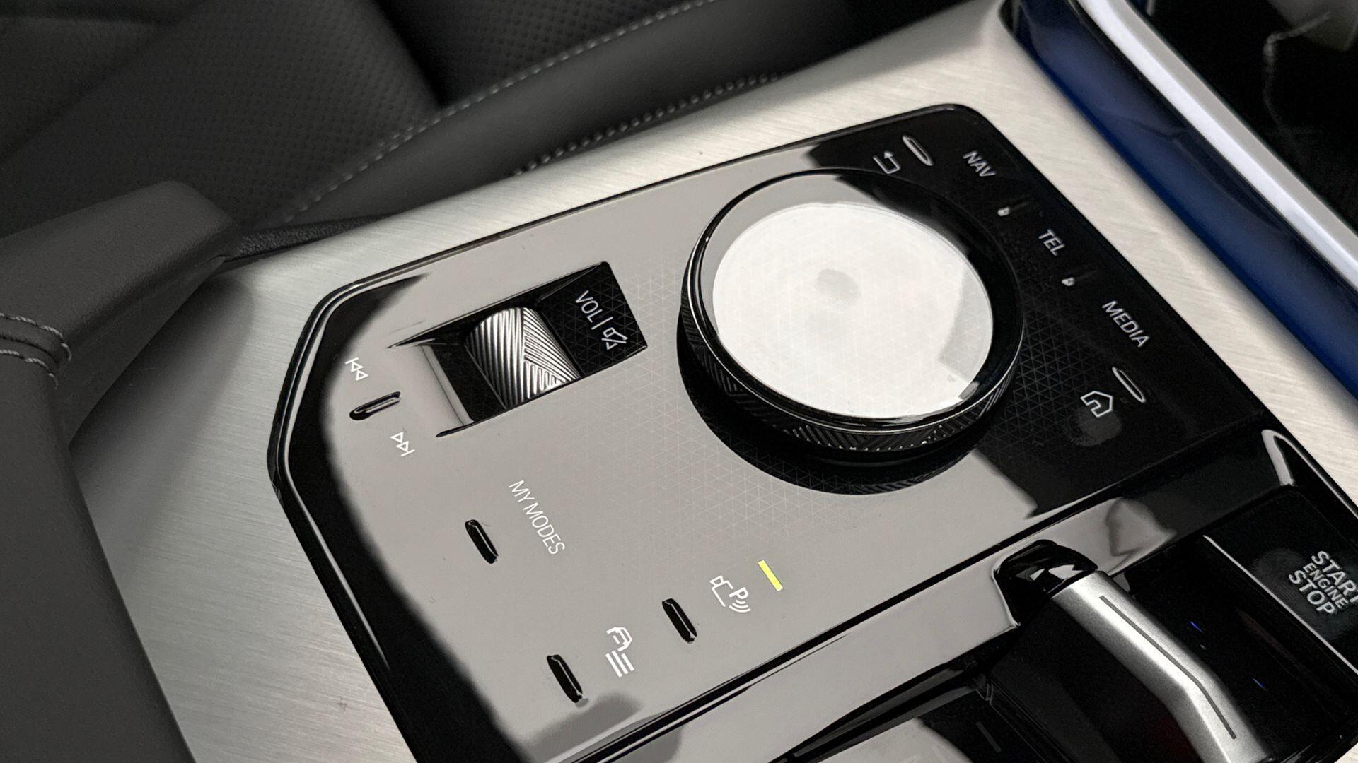 BMW X3 view 19