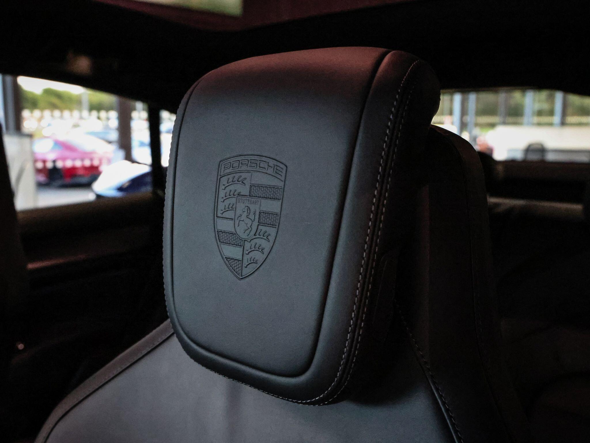 Porsche Cayenne view 27