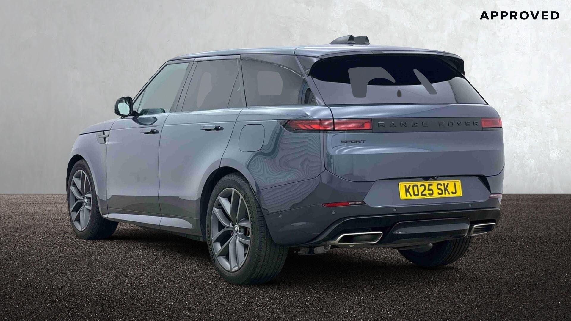 Land Rover Range Rover Sport view 2