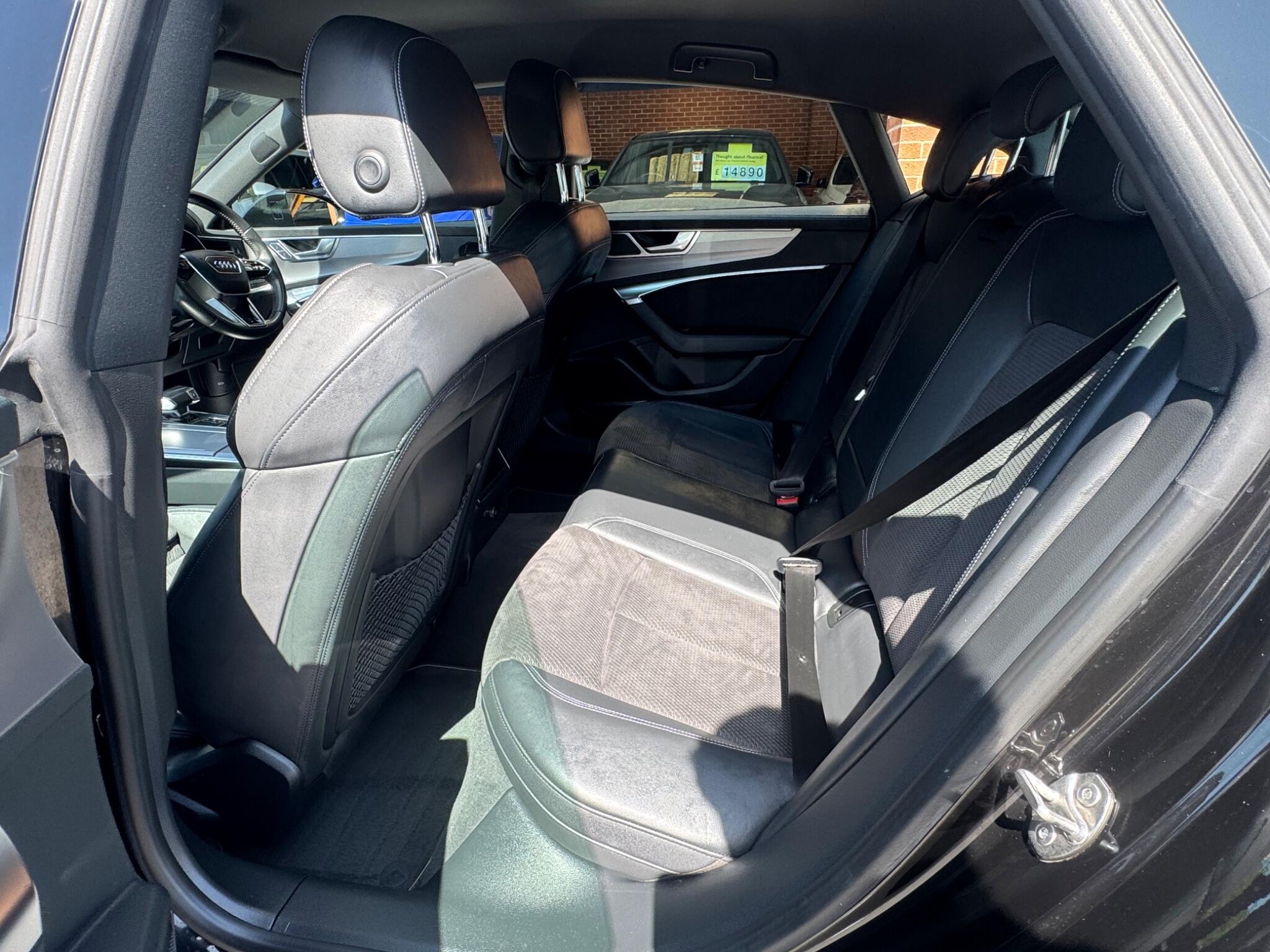 Audi A7 view 8
