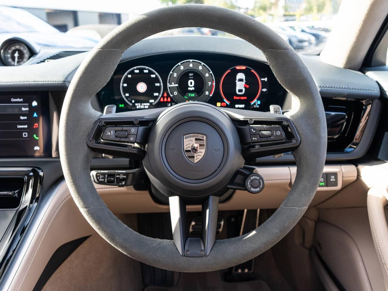 Porsche Panamera view 19