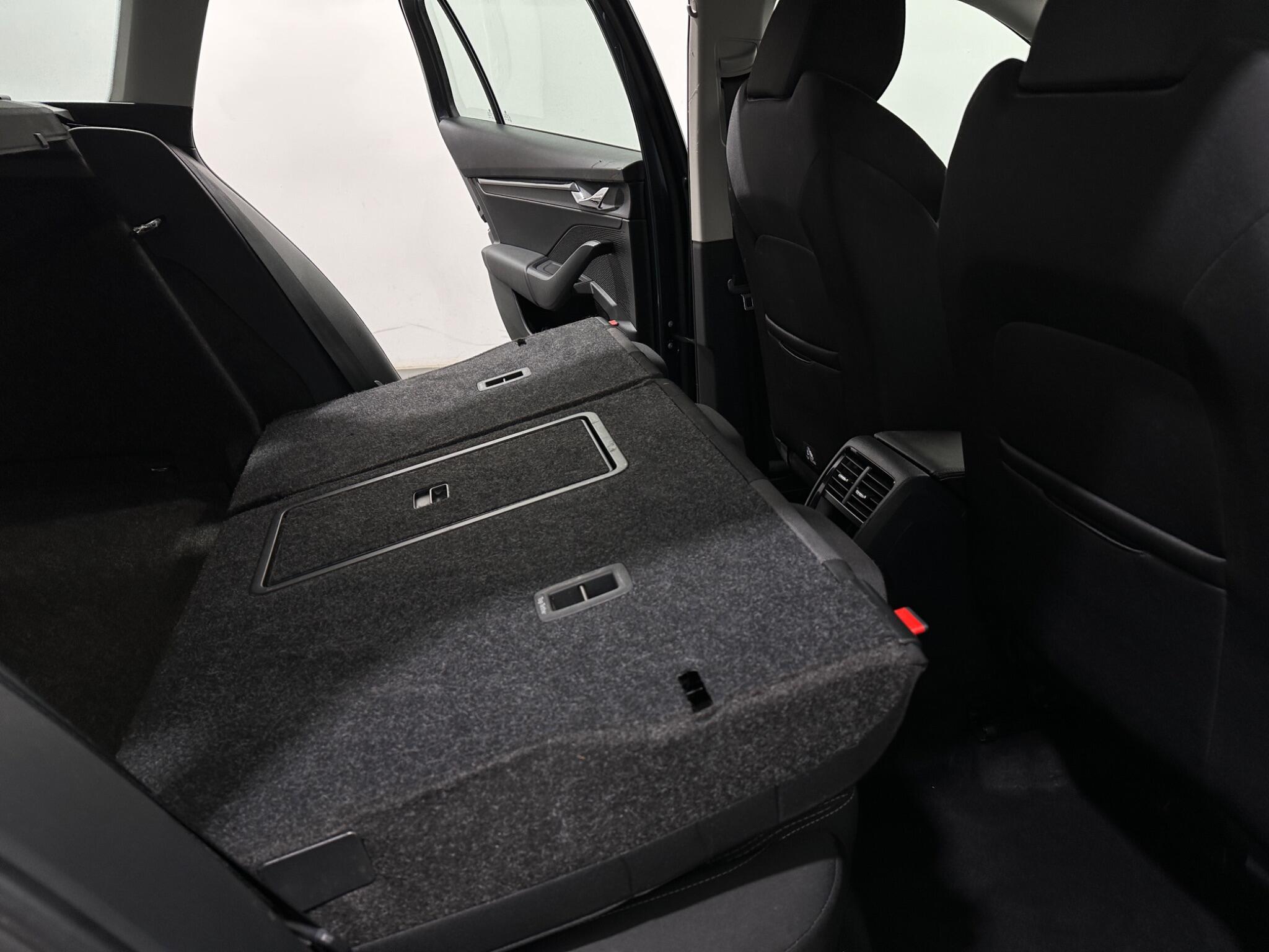 Skoda Octavia view 44