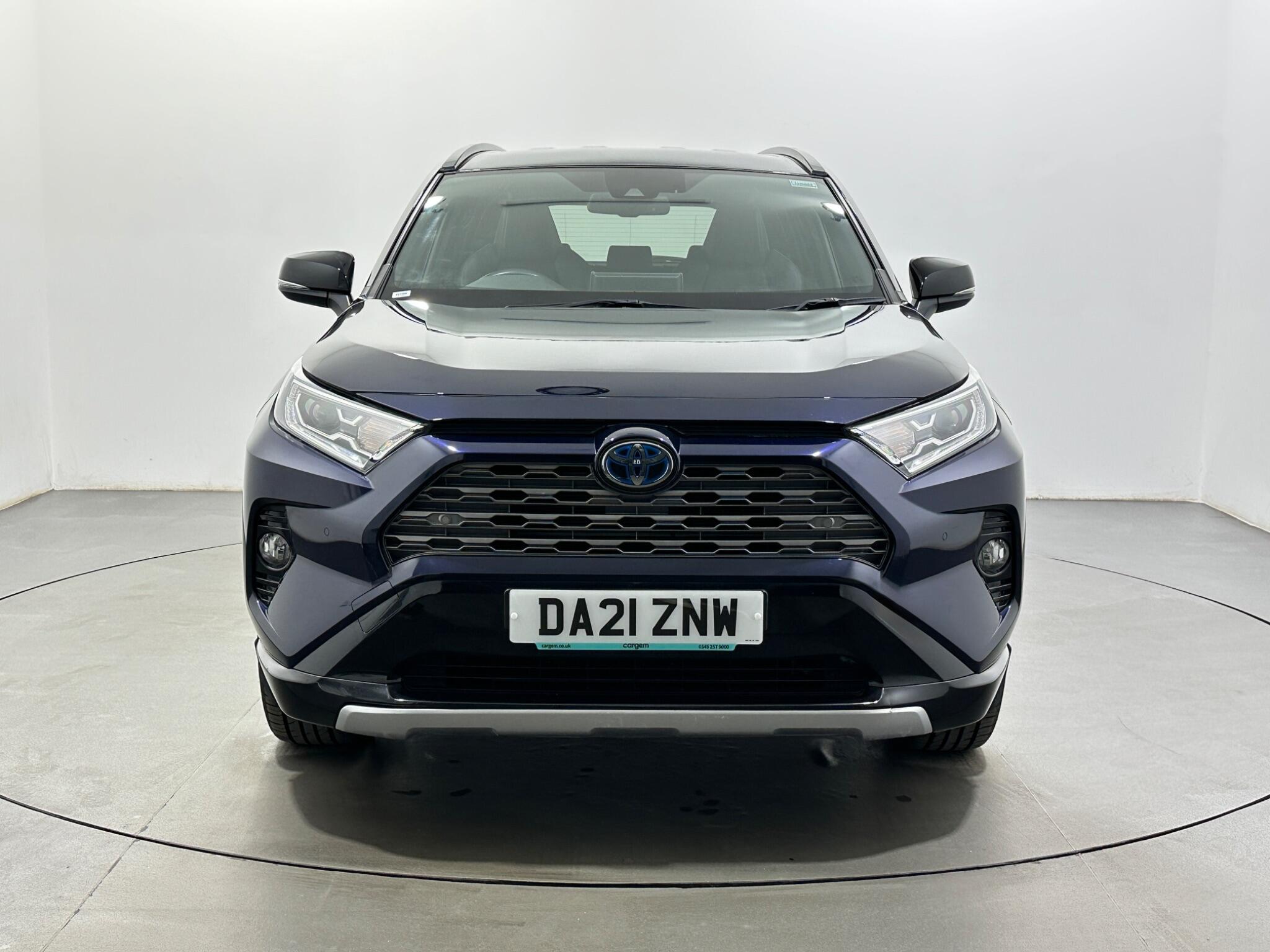 Toyota Rav4 view 3