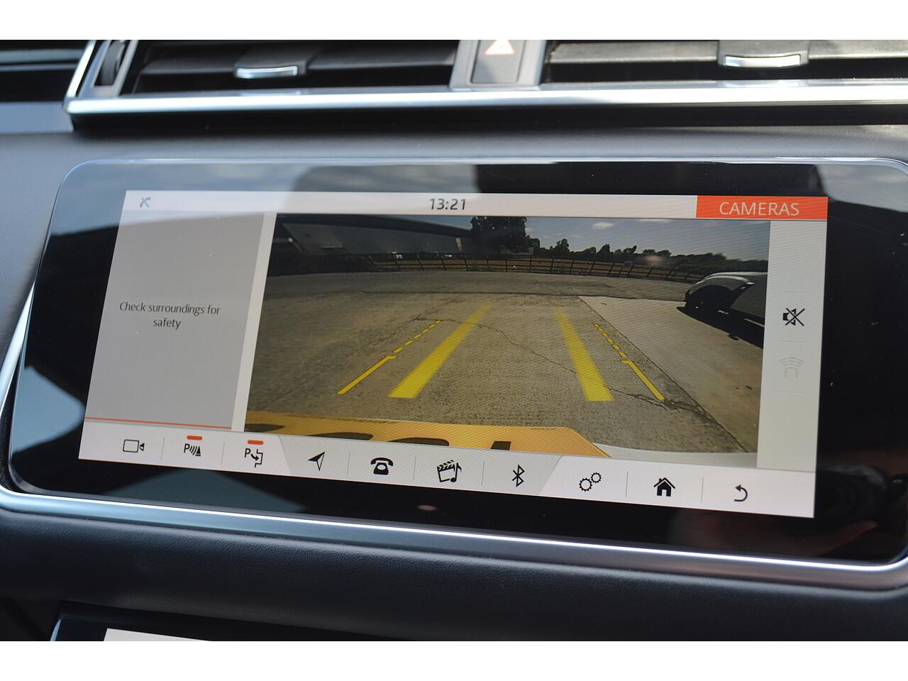 Land Rover Range Rover Velar view 16