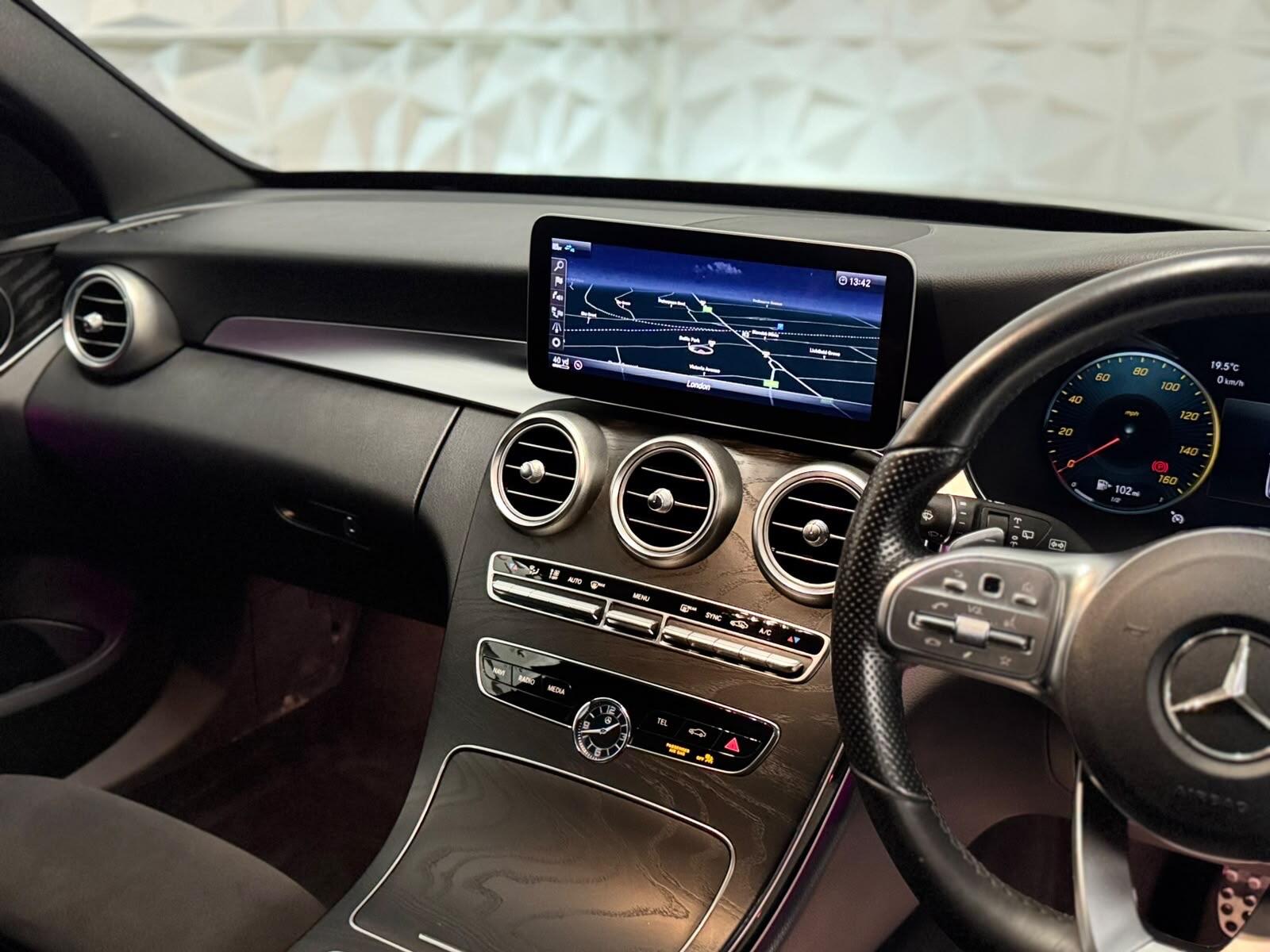 Mercedes-Benz C Class view 19