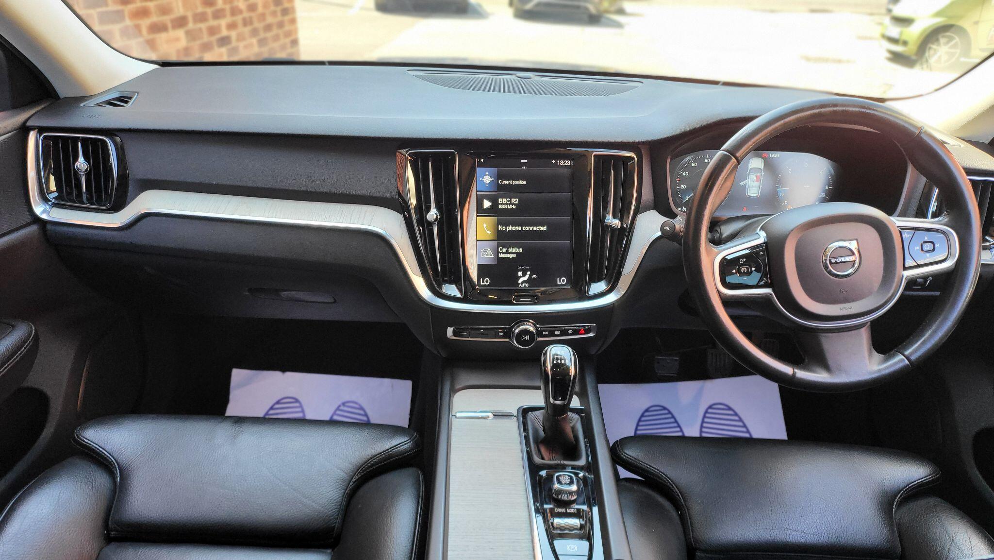 Volvo V60 view 8