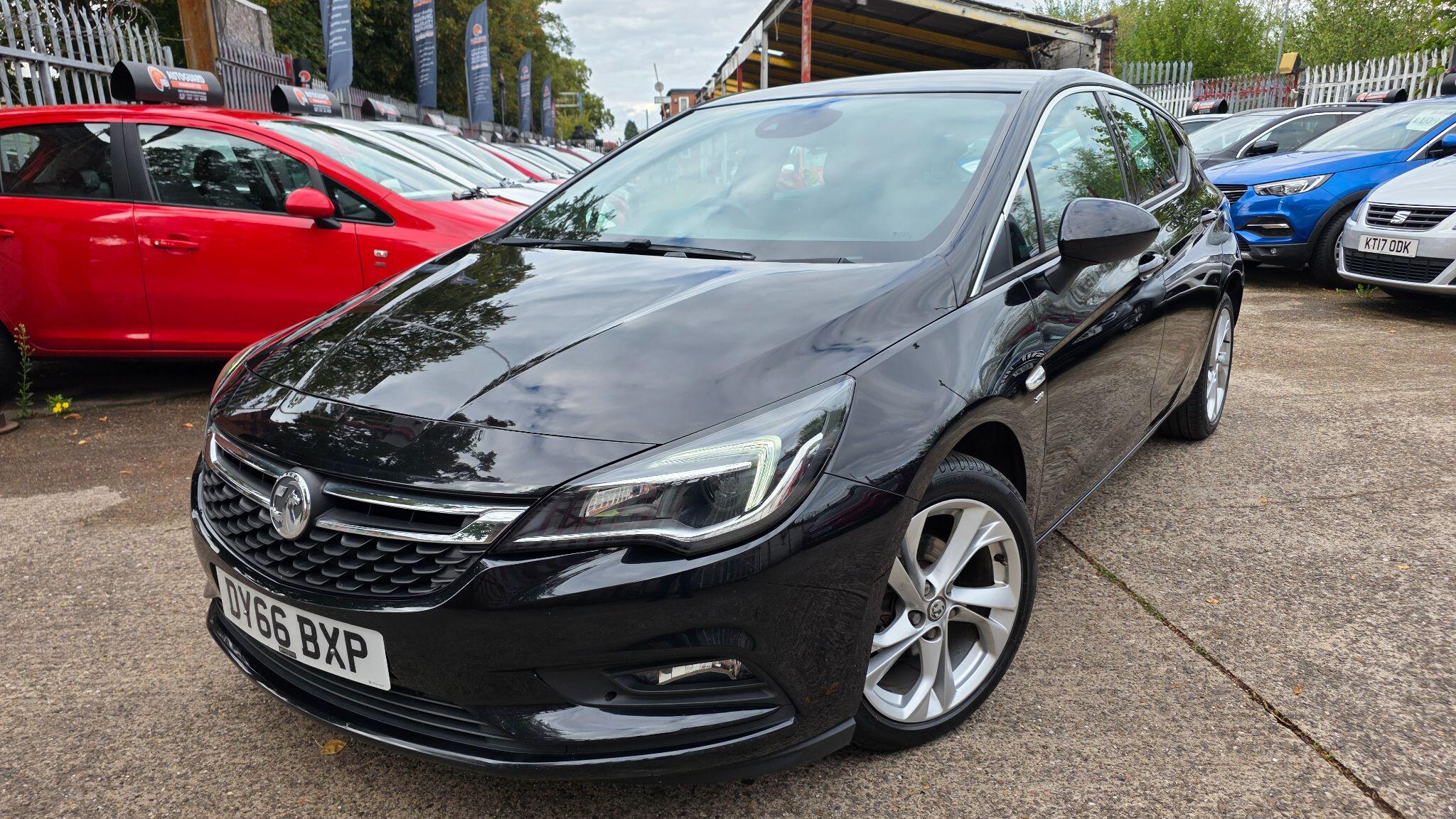 Vauxhall Astra main image