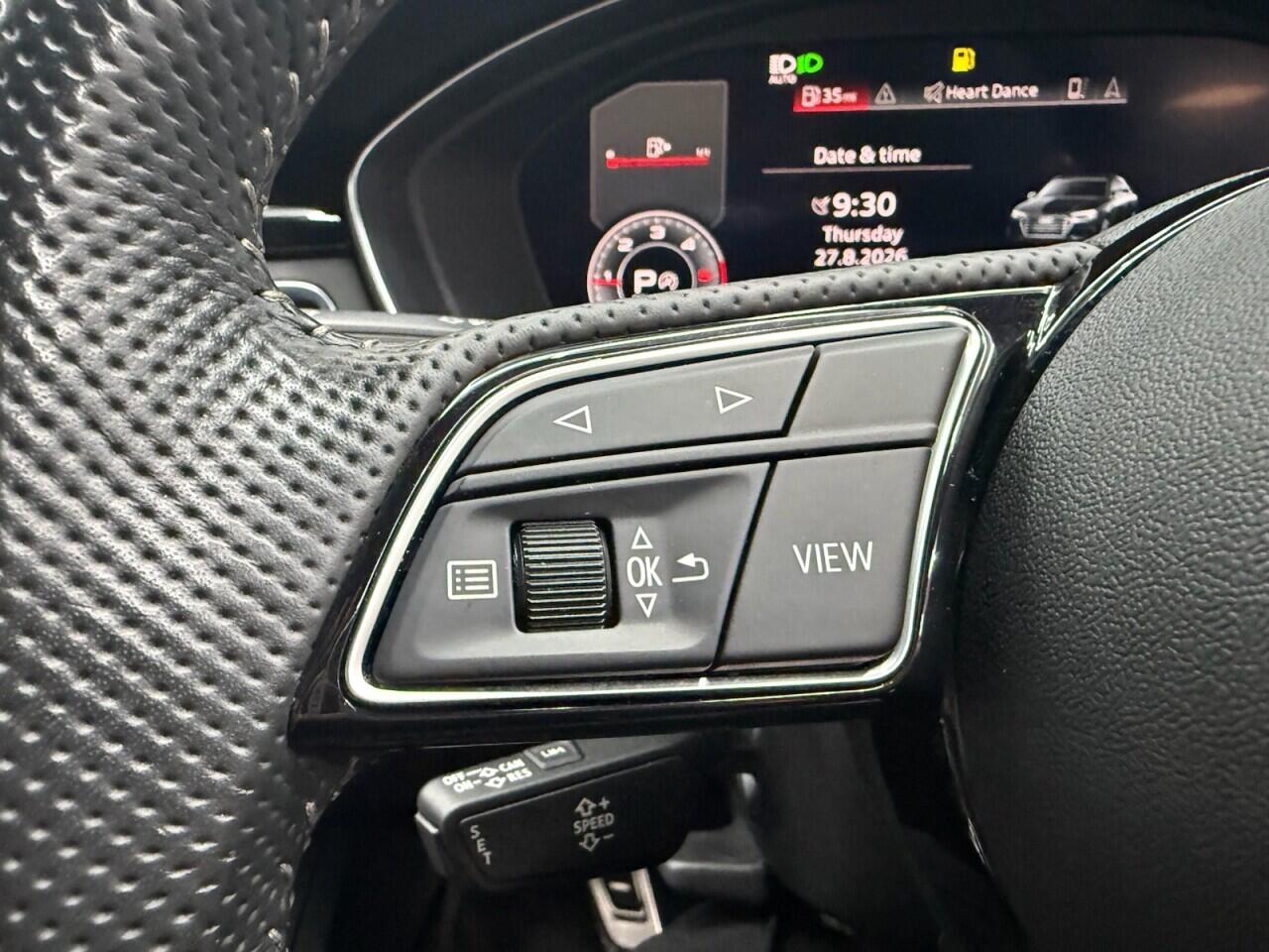 Audi A4 view 14