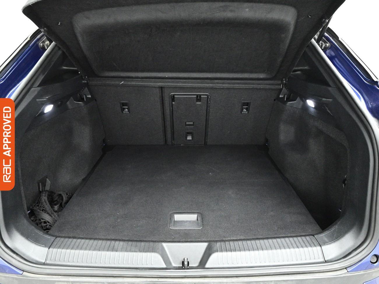 Volkswagen Id.4 view 27
