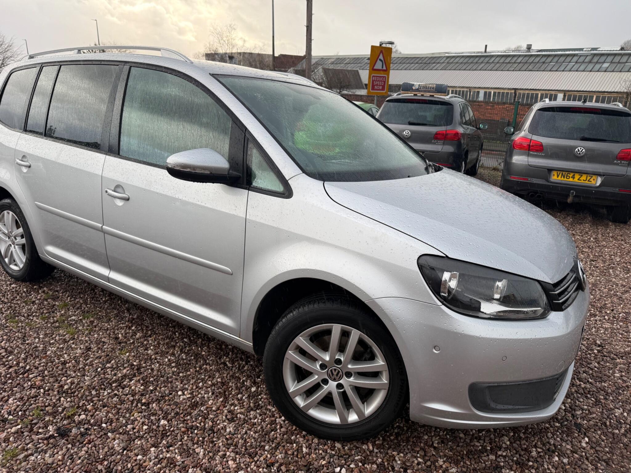 Volkswagen Touran view 7