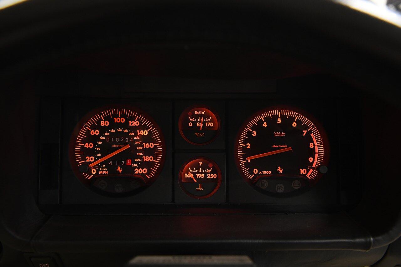 Ferrari 512 view 21