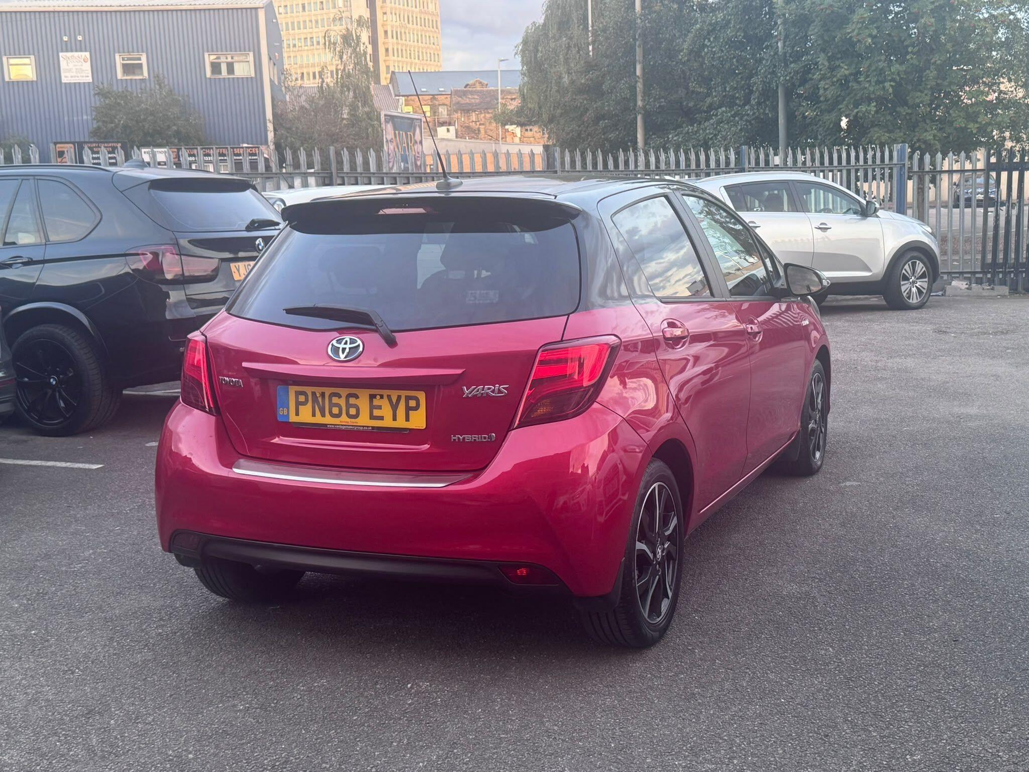 Toyota Yaris view 5
