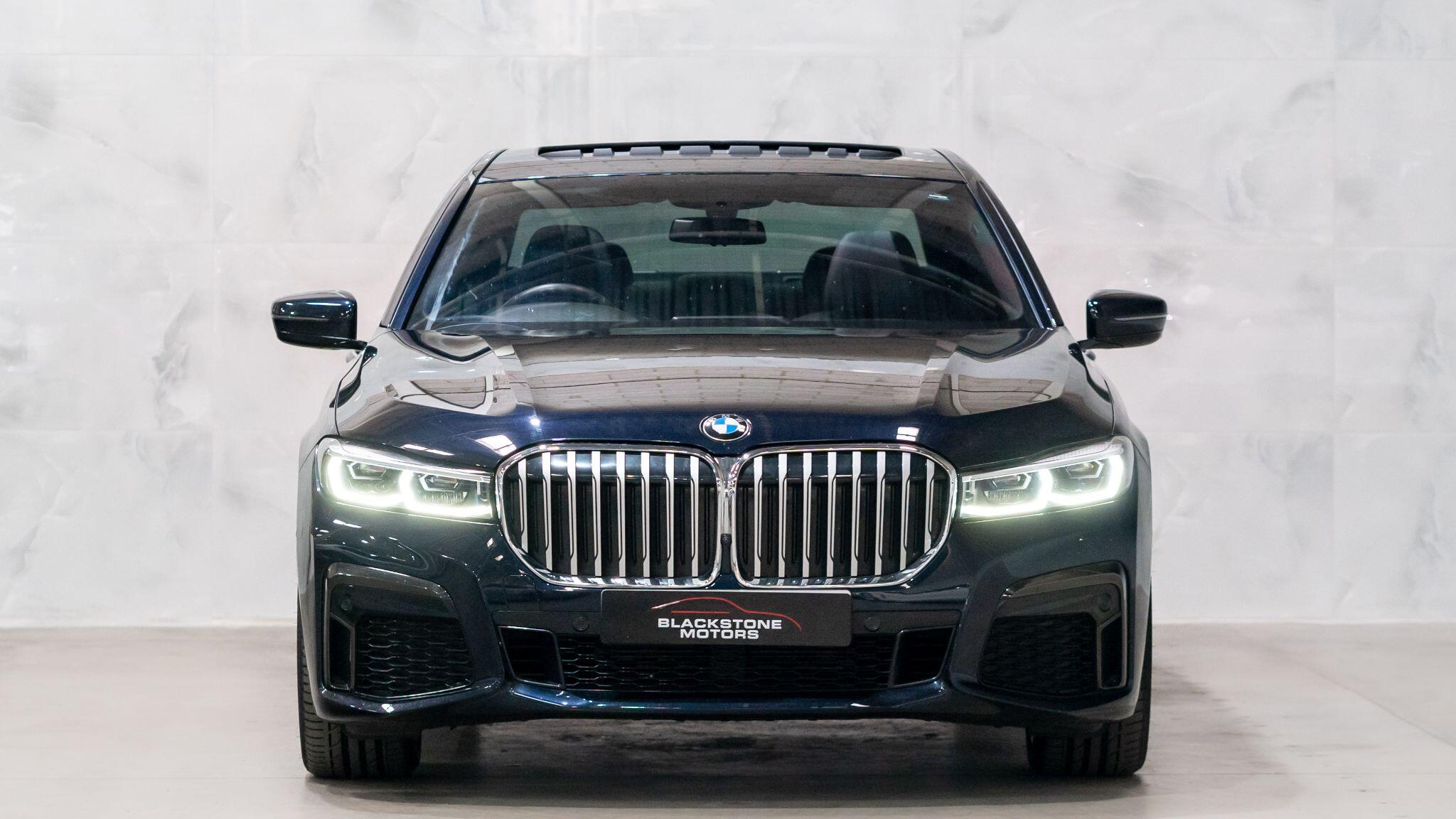 BMW 7 Series view 3