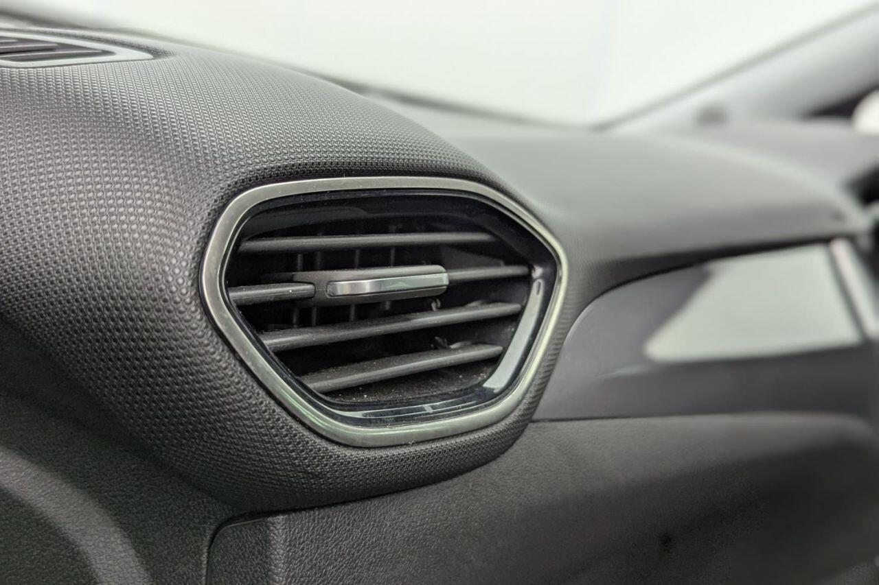 Vauxhall Crossland view 21