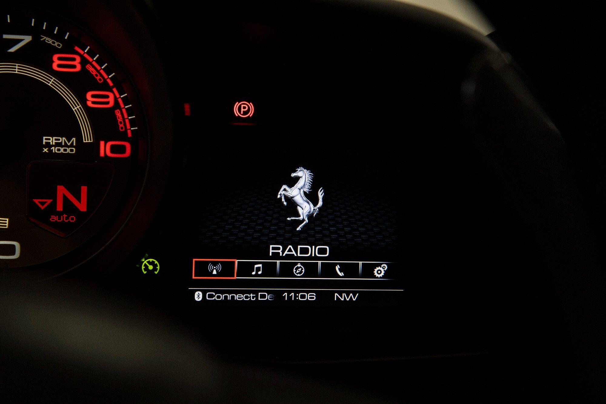Ferrari 488 view 37