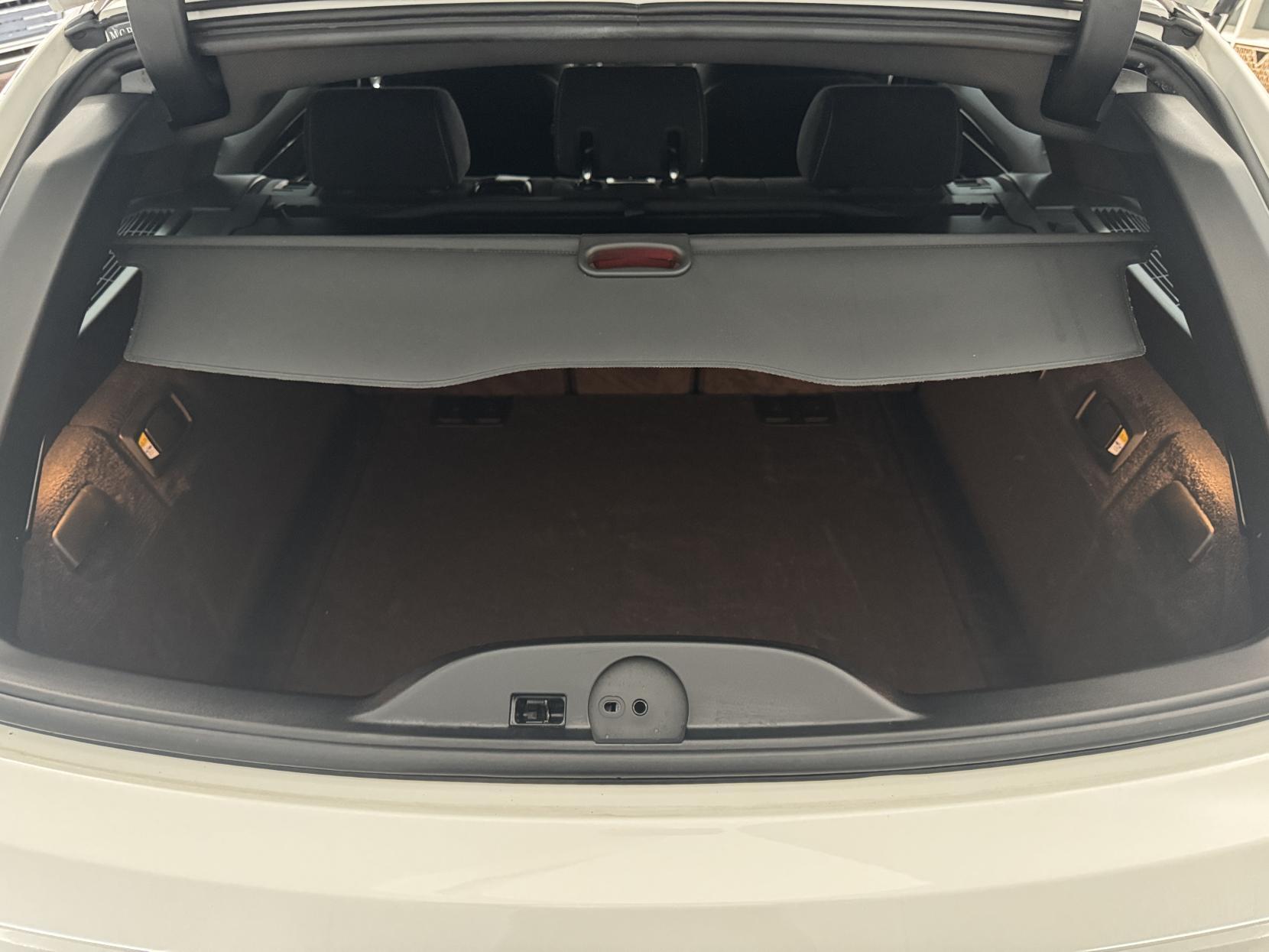 BMW 5 Series view 79