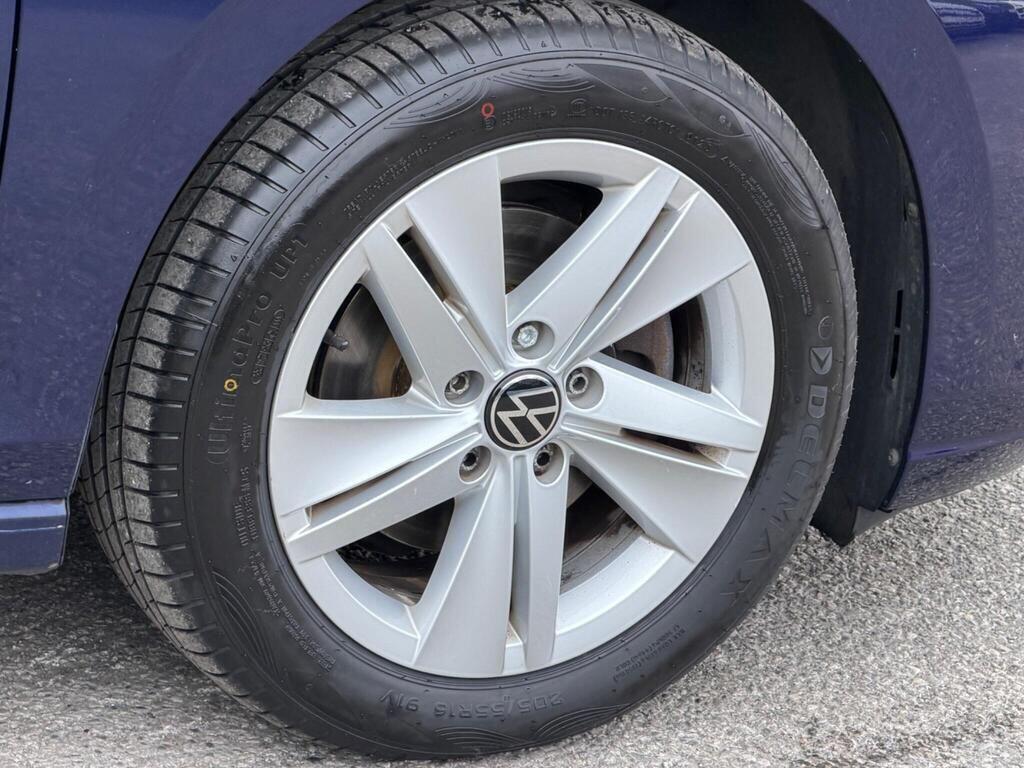 Volkswagen Golf view 48