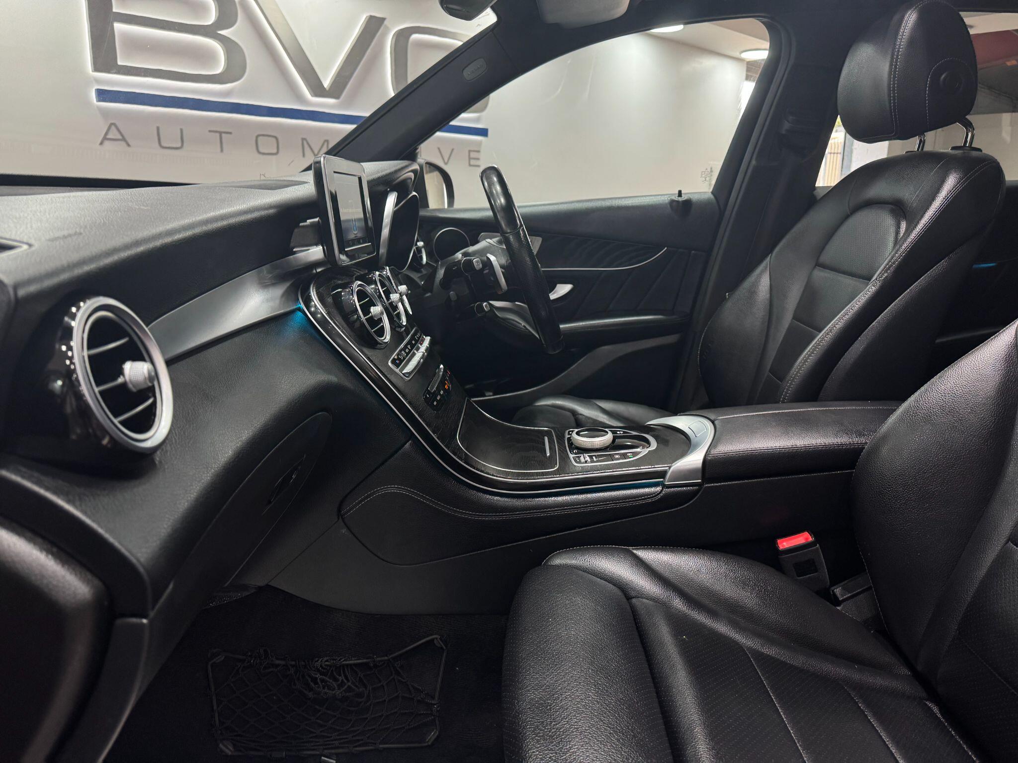 Mercedes-Benz GLC view 43
