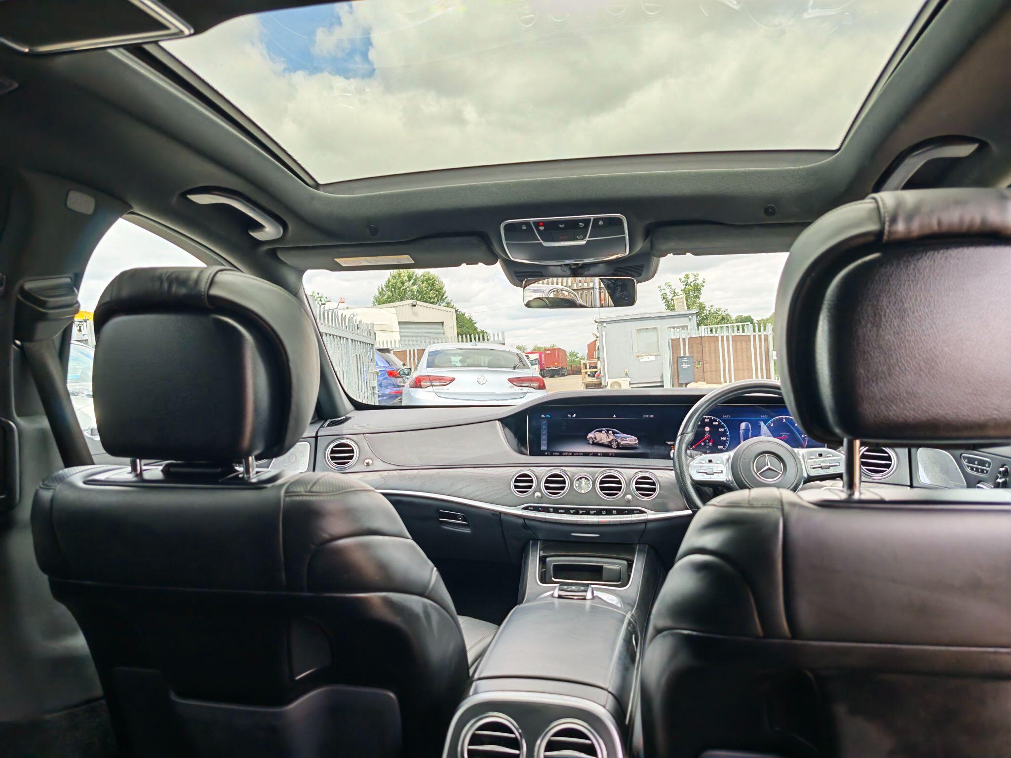 Mercedes-Benz S Class view 28
