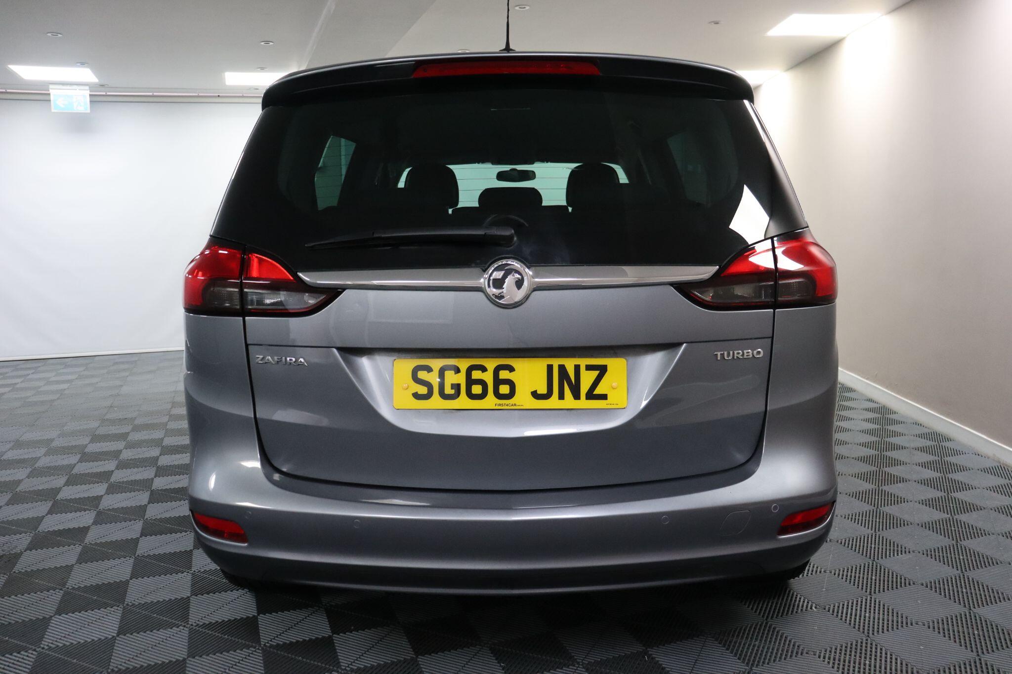 Vauxhall Zafira Tourer view 8