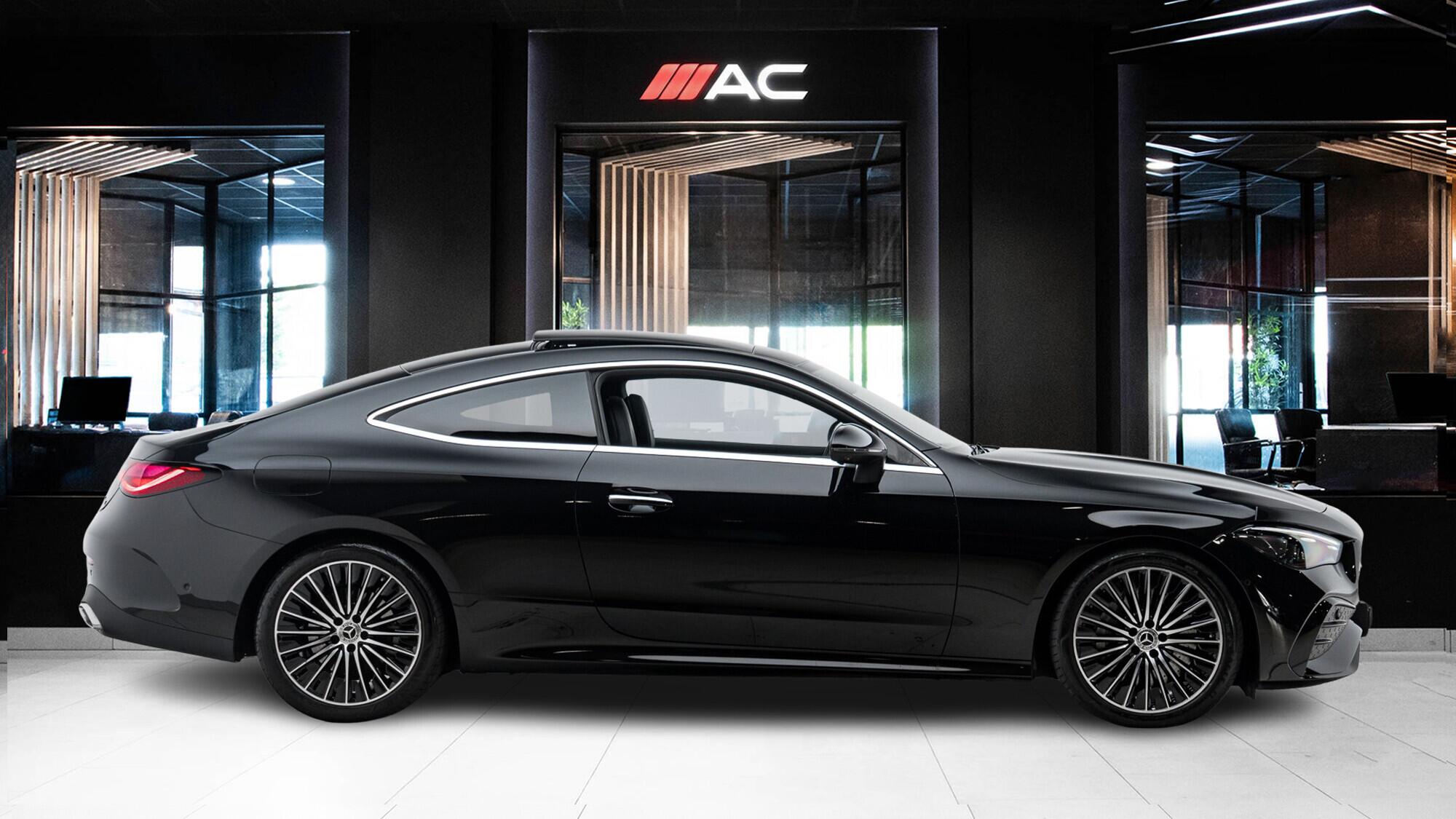 Mercedes-Benz Cle view 3