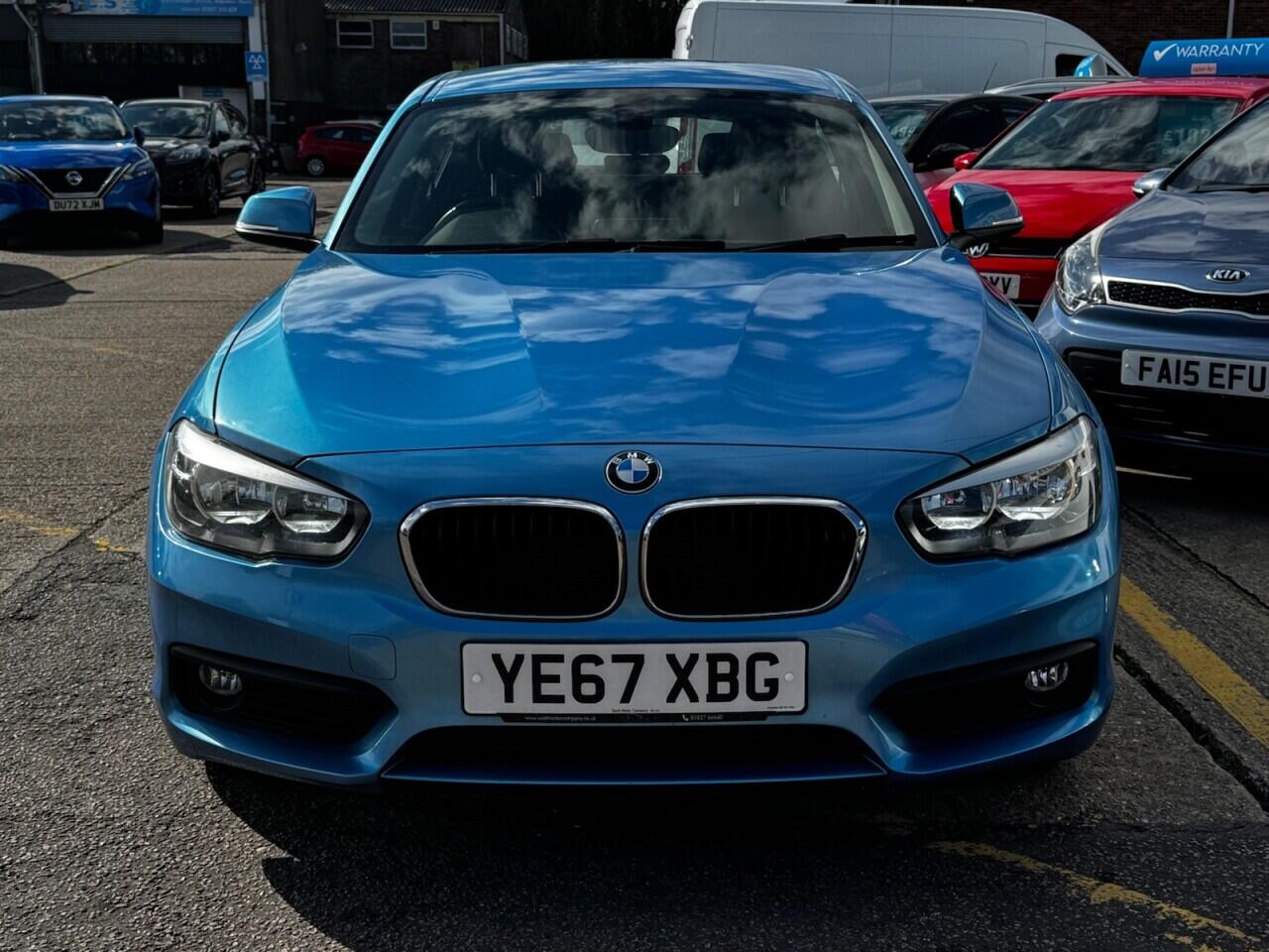 BMW 1 Series view 19