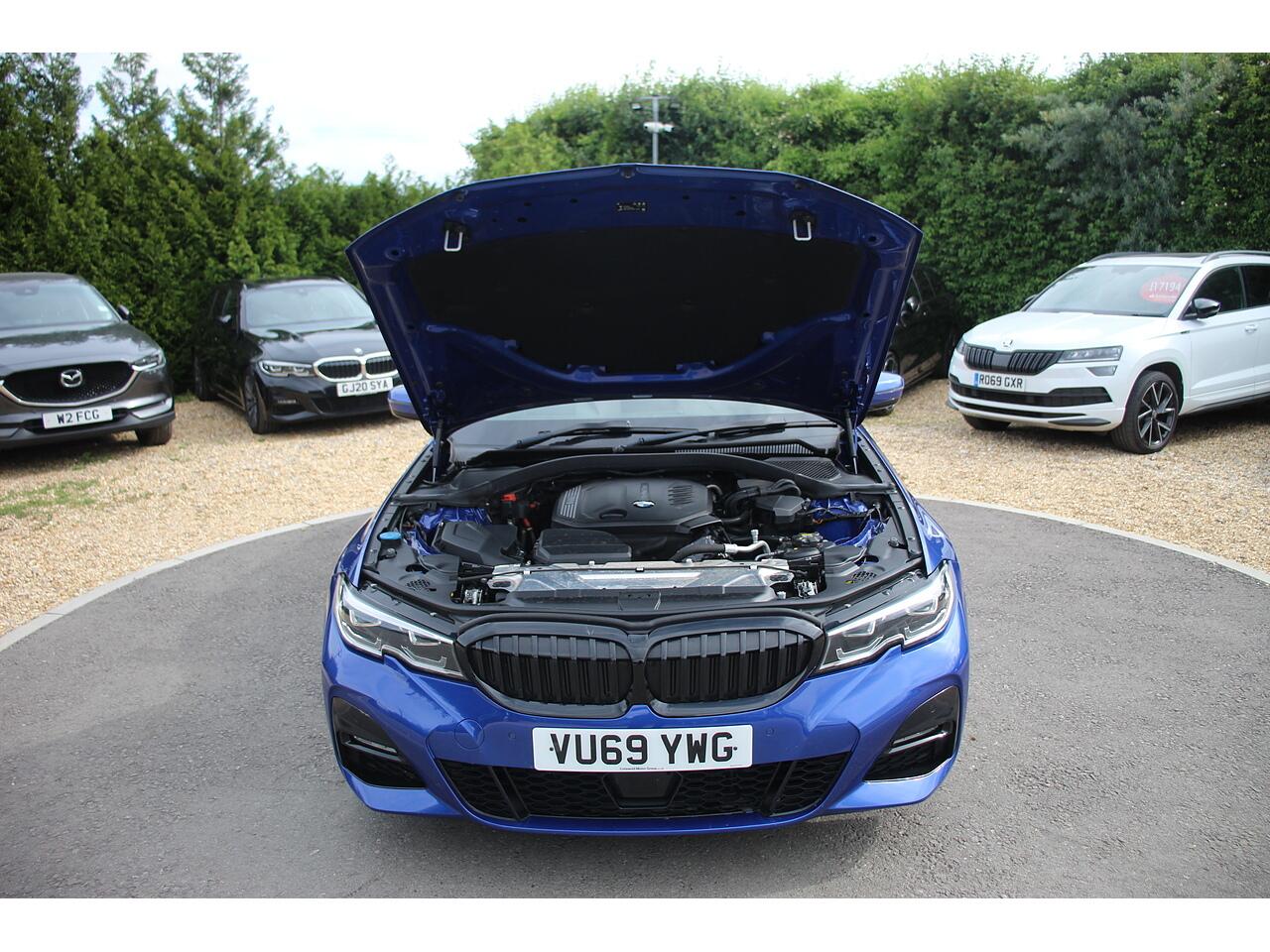 BMW 3 Series view 36
