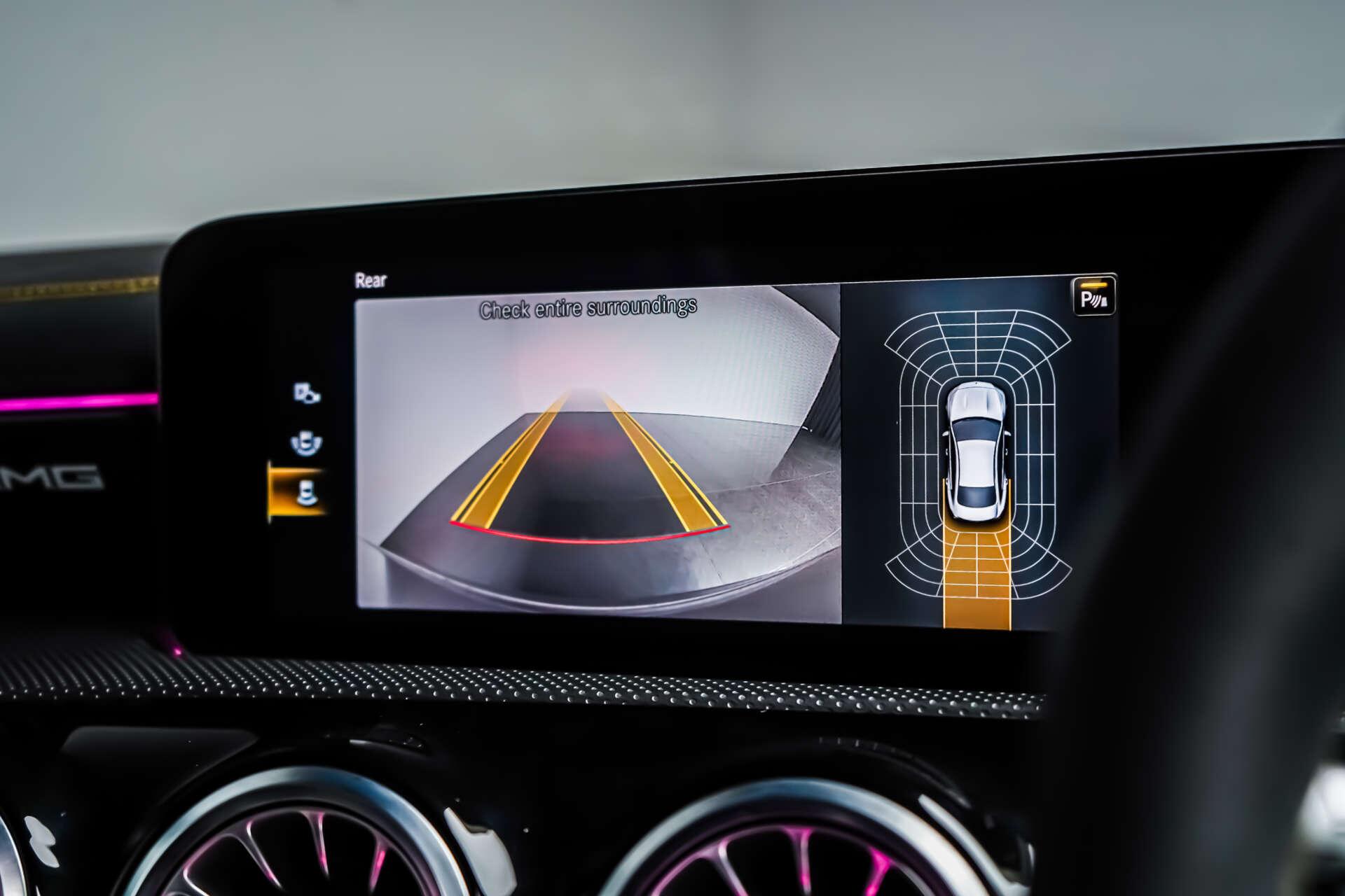 Mercedes-Benz Cla view 13