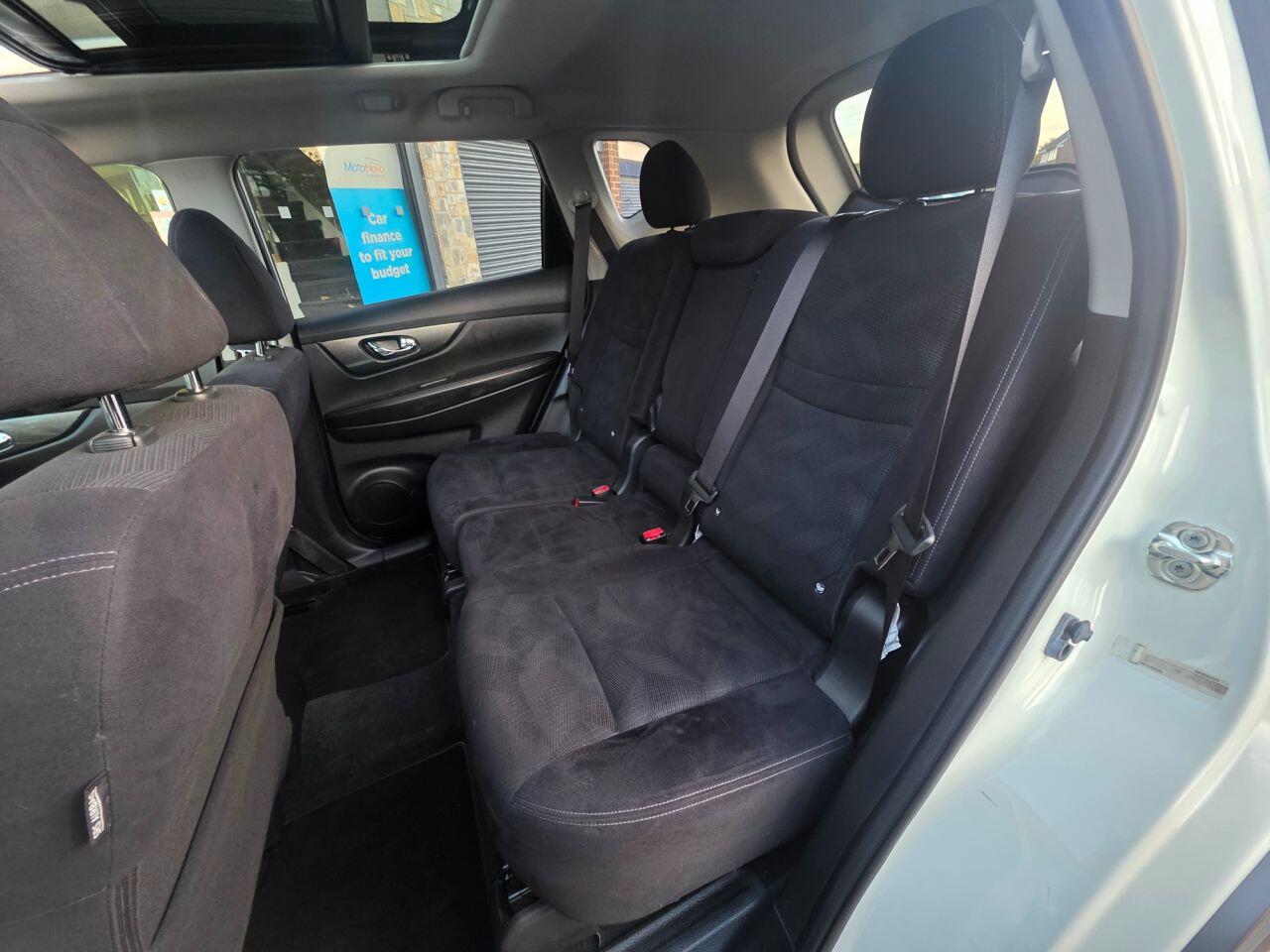 Nissan X-Trail view 7
