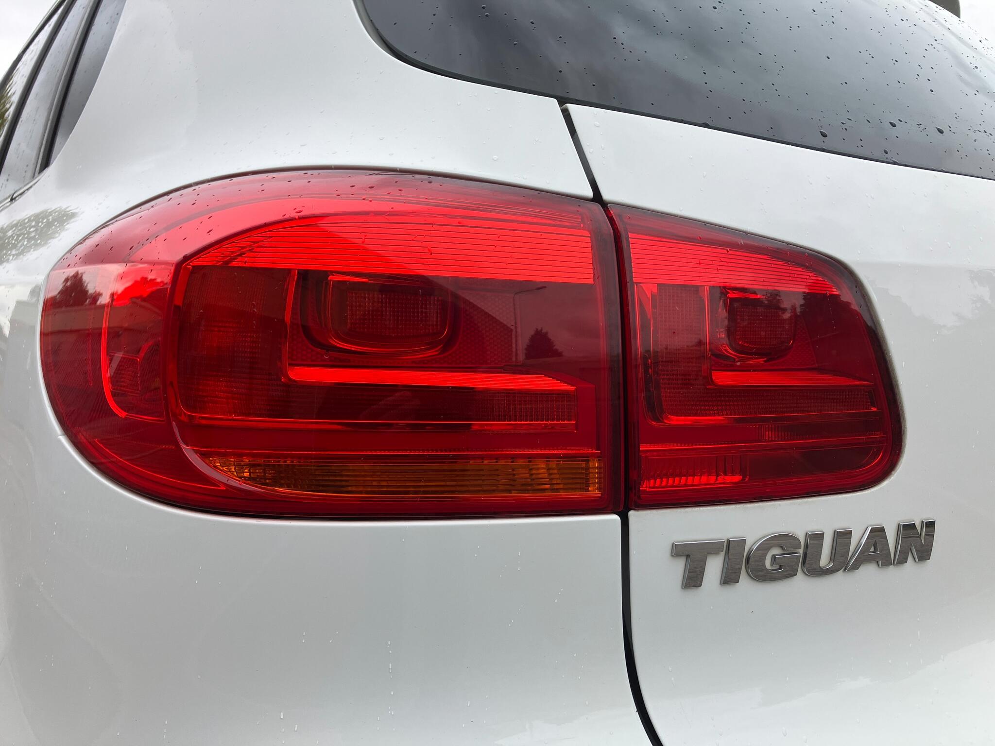 Volkswagen Tiguan view 13