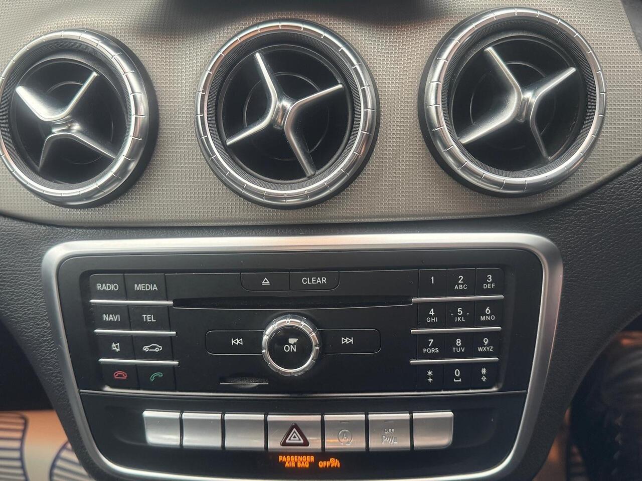 Mercedes-Benz Cla view 14
