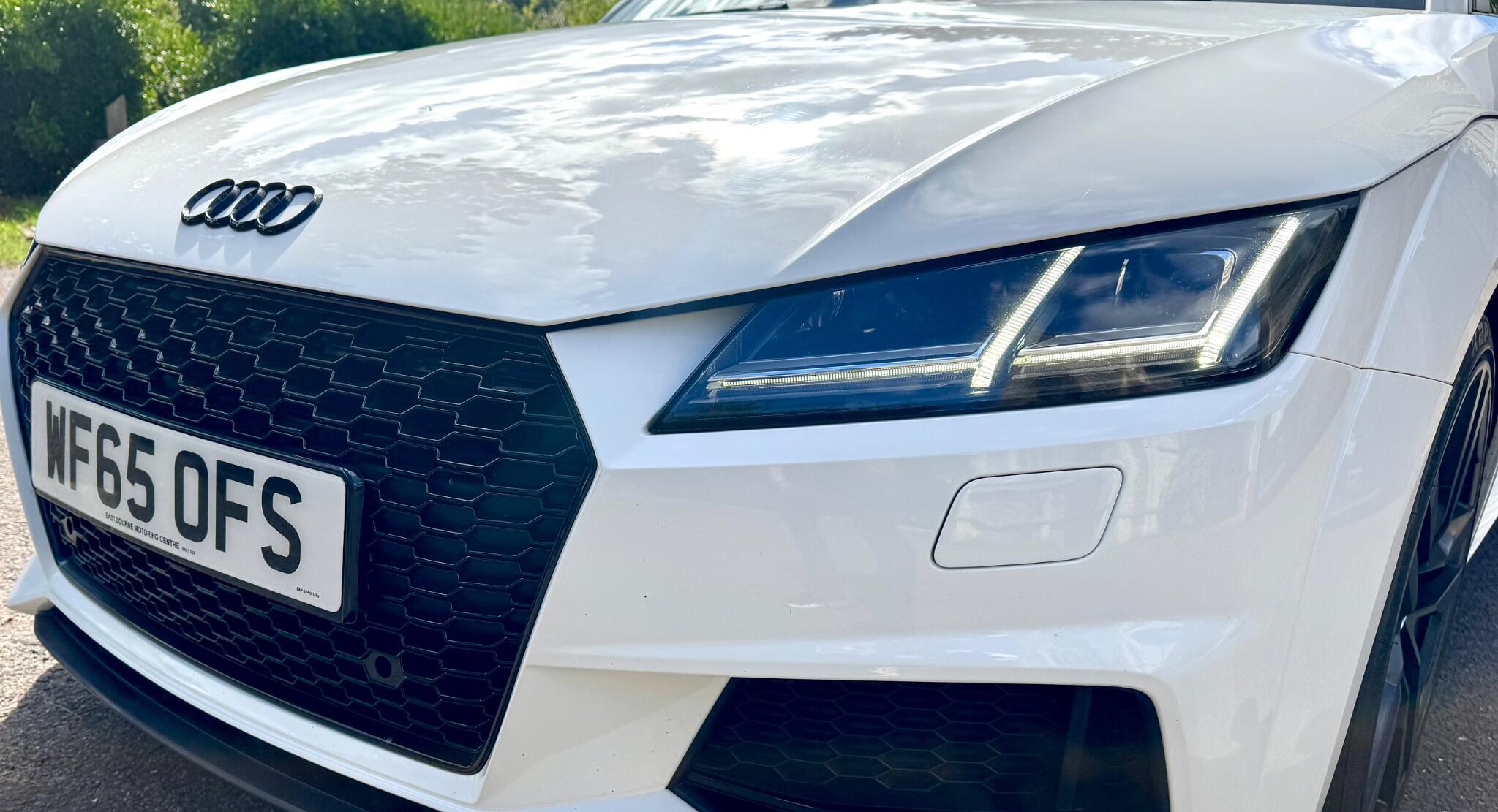 Audi TT view 58