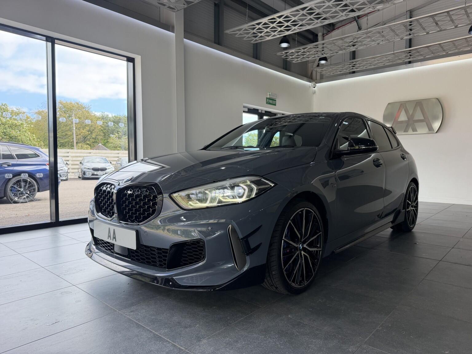 BMW 1 Series view 34