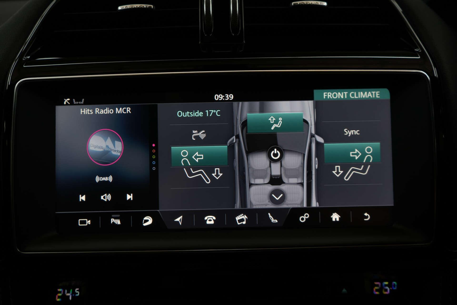 Jaguar F-Pace view 32