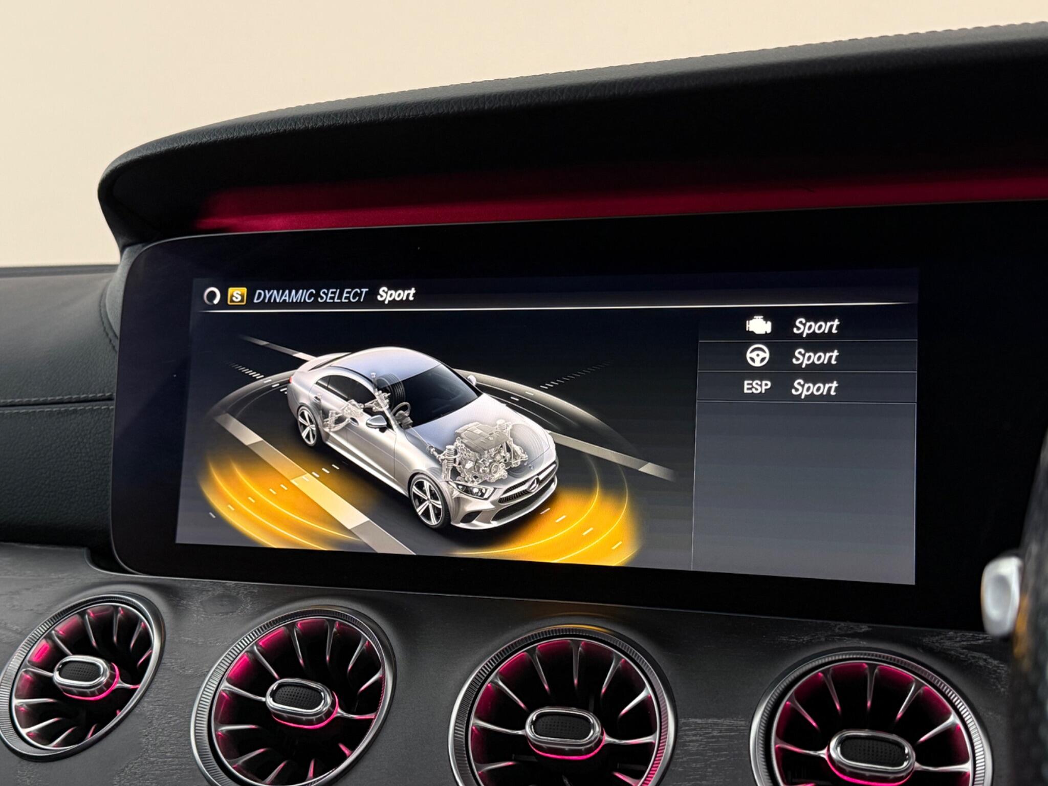 Mercedes-Benz CLS view 34