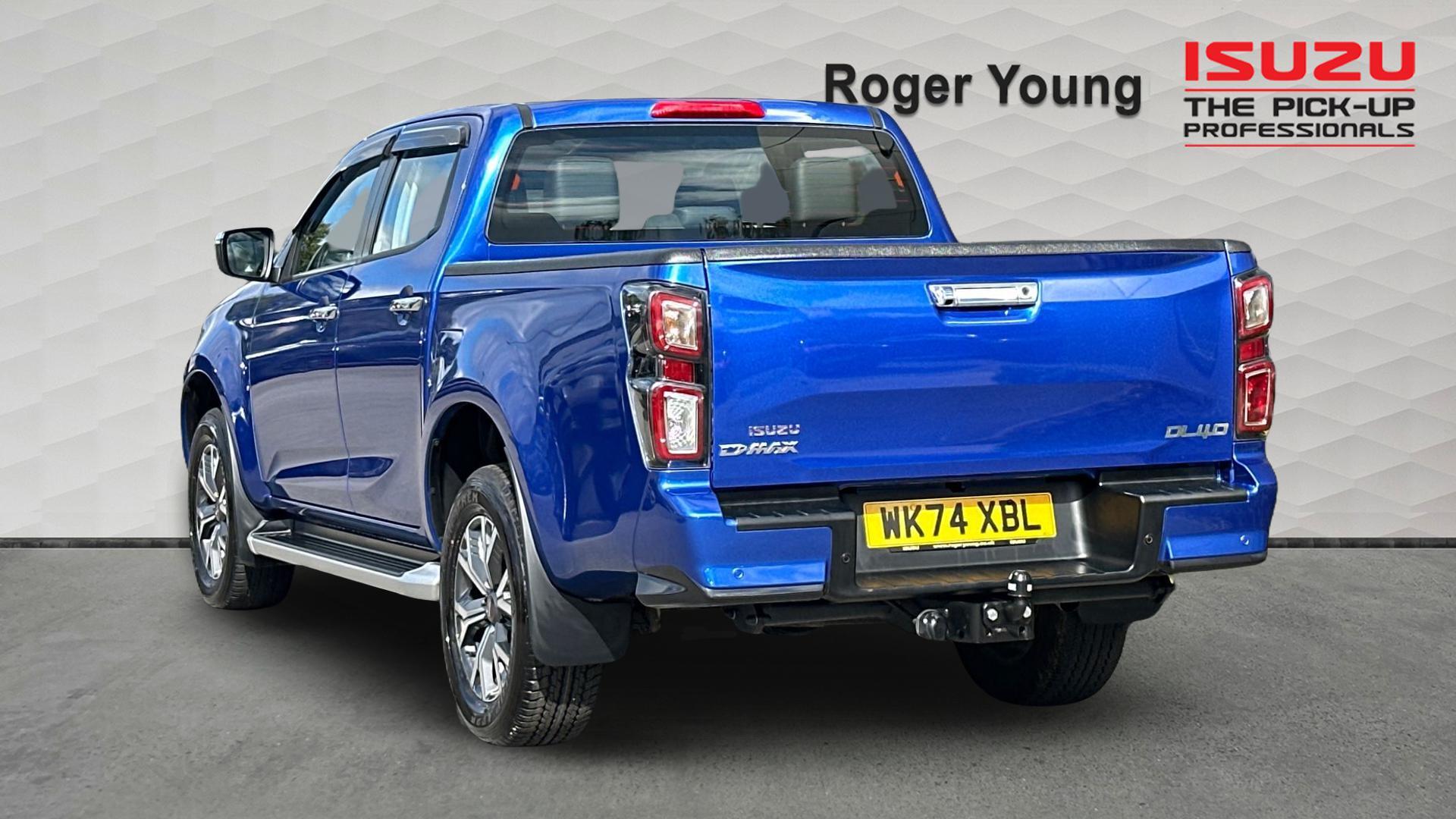 Isuzu D-Max view 2