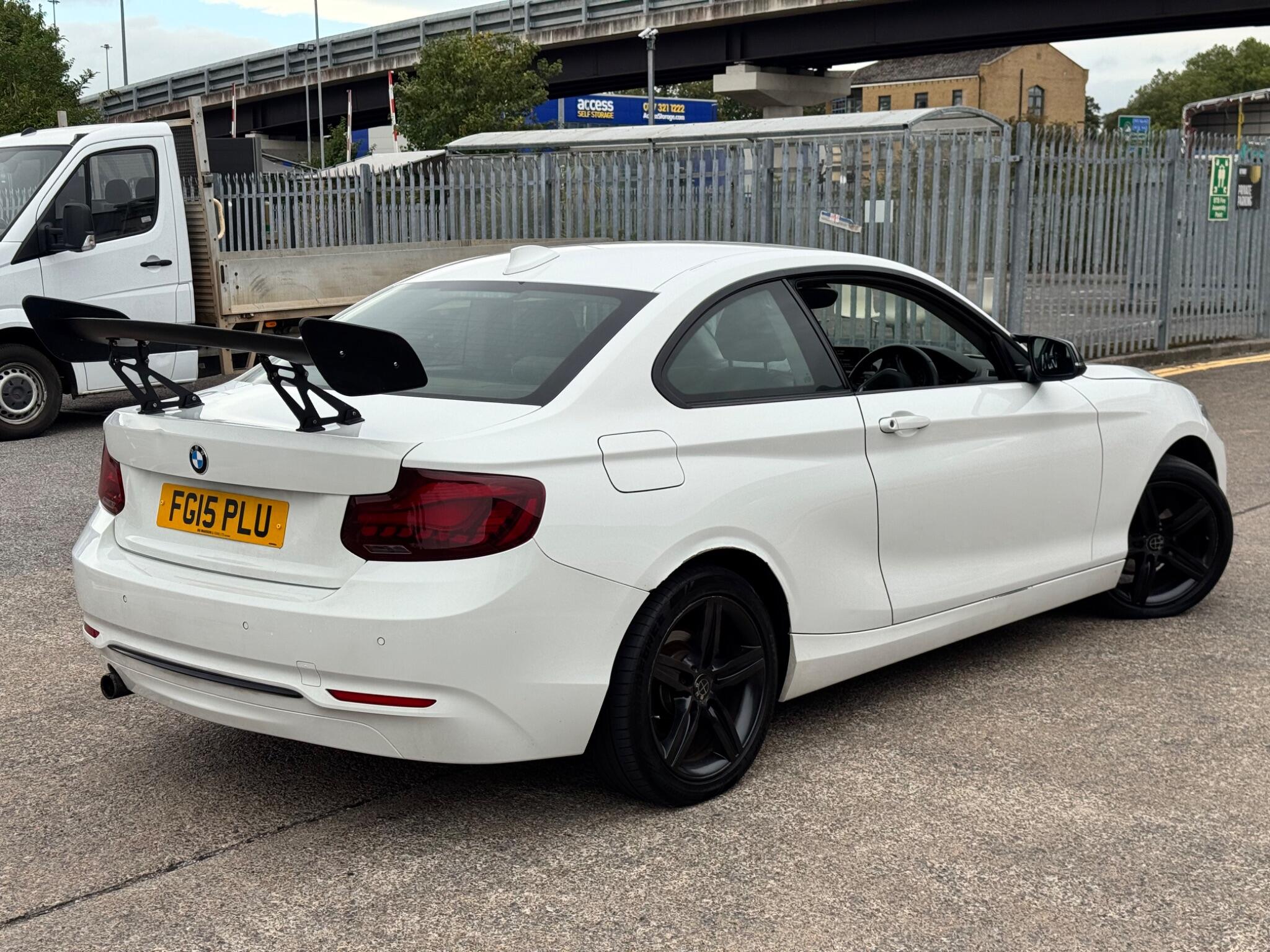 BMW 2 Series view 23