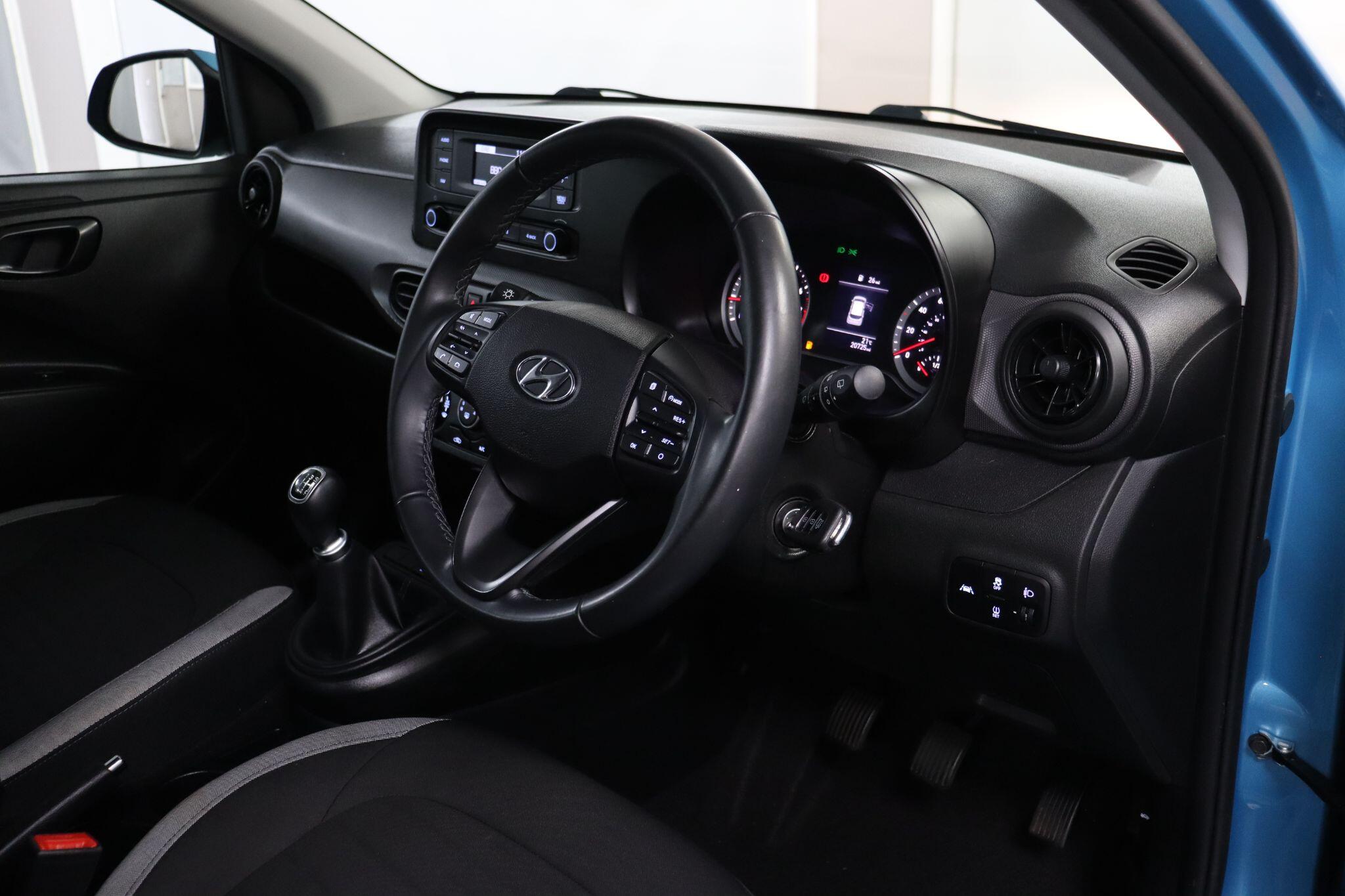 Hyundai I10 view 18