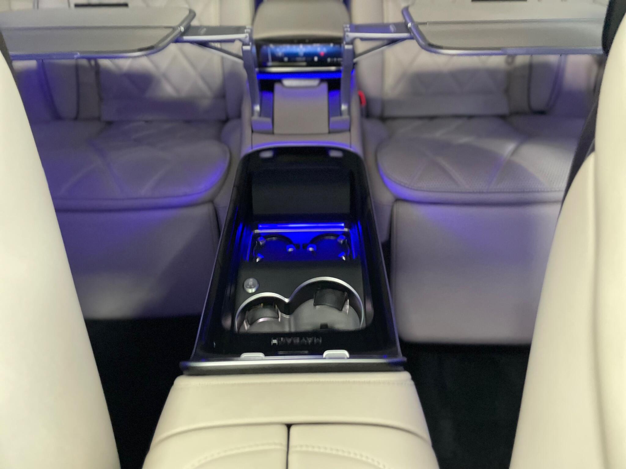 Mercedes-Benz S-Class view 22